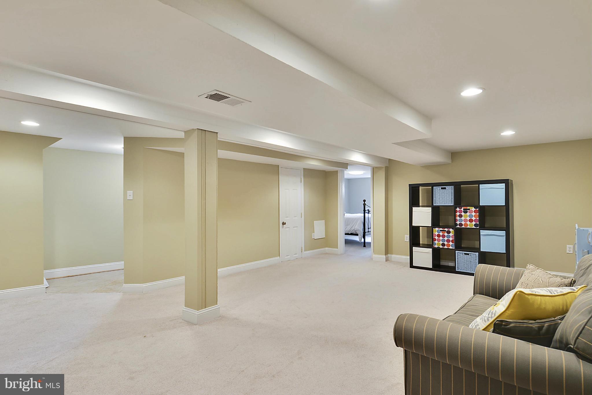 BRAD LEE HOMES - Residential