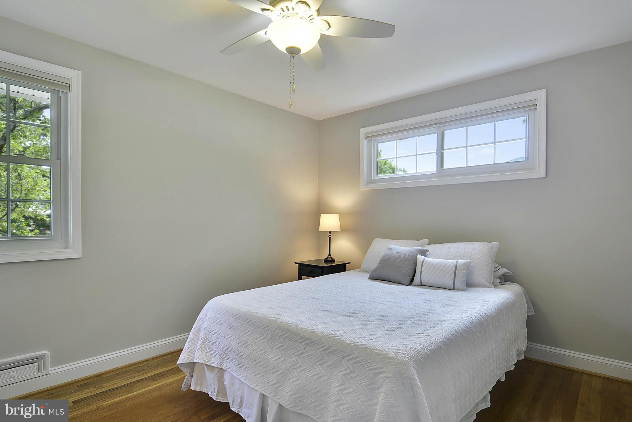 BRAD LEE HOMES - Residential