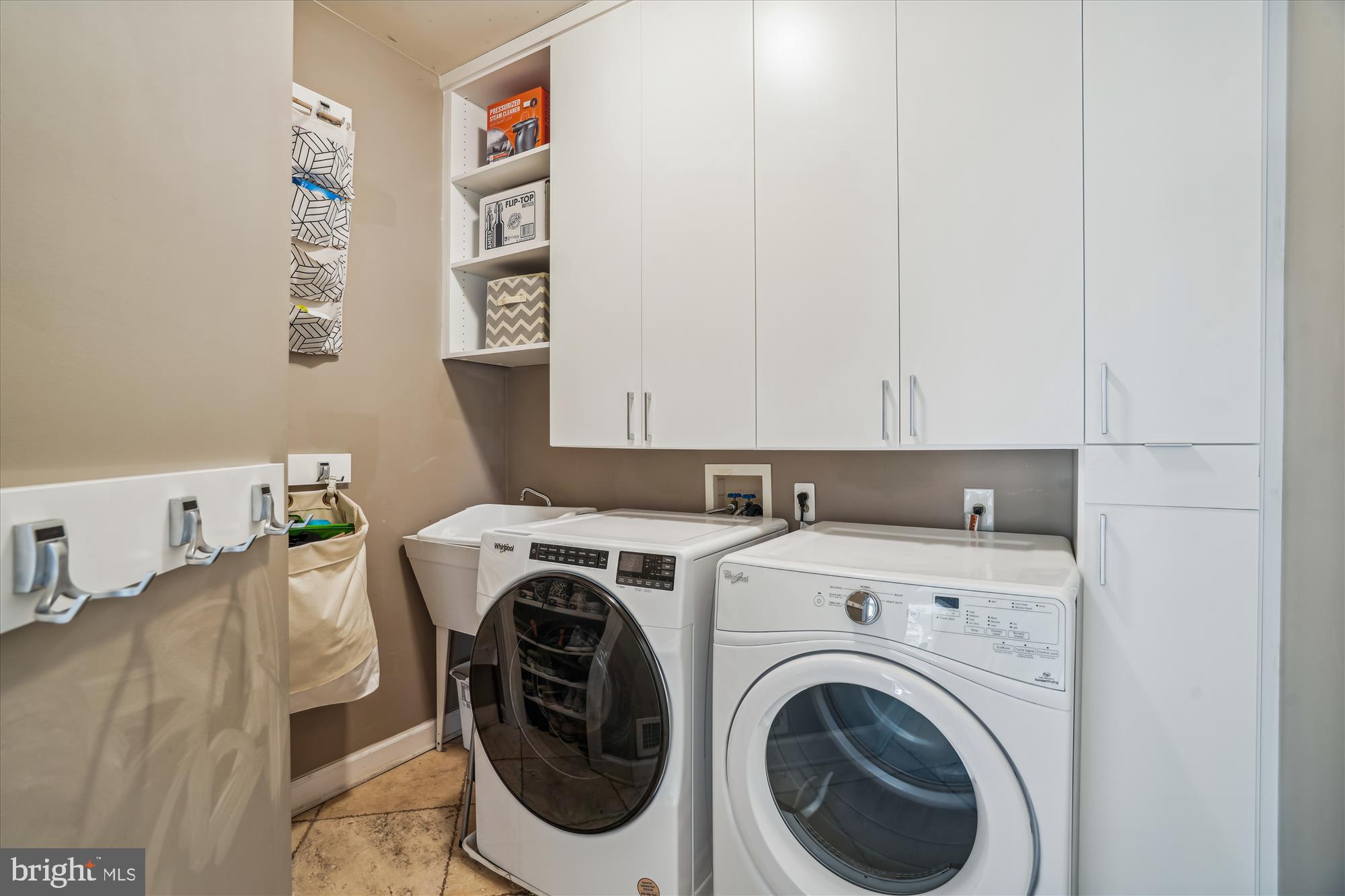 ASHLEIGH KNOLLS - Residential