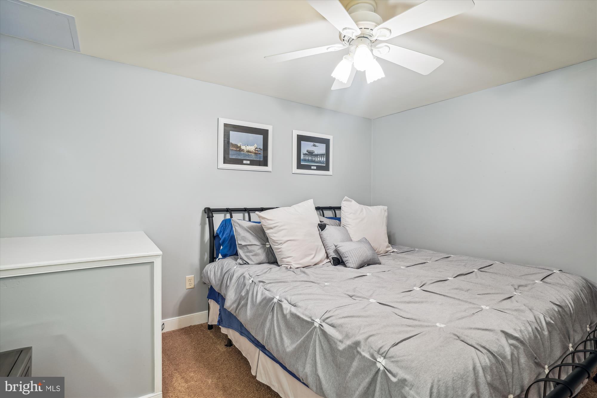 ASHLEIGH KNOLLS - Residential