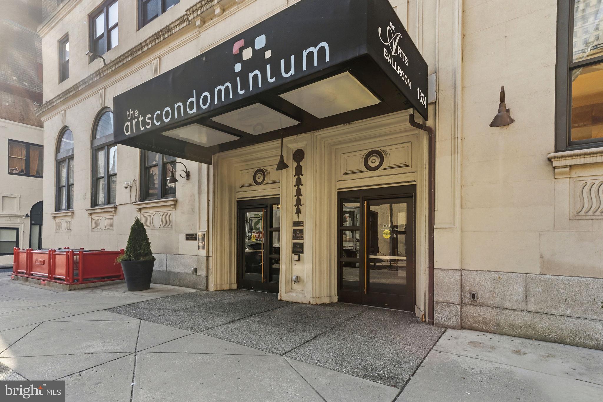 AVENUE OF THE ARTS - Residential