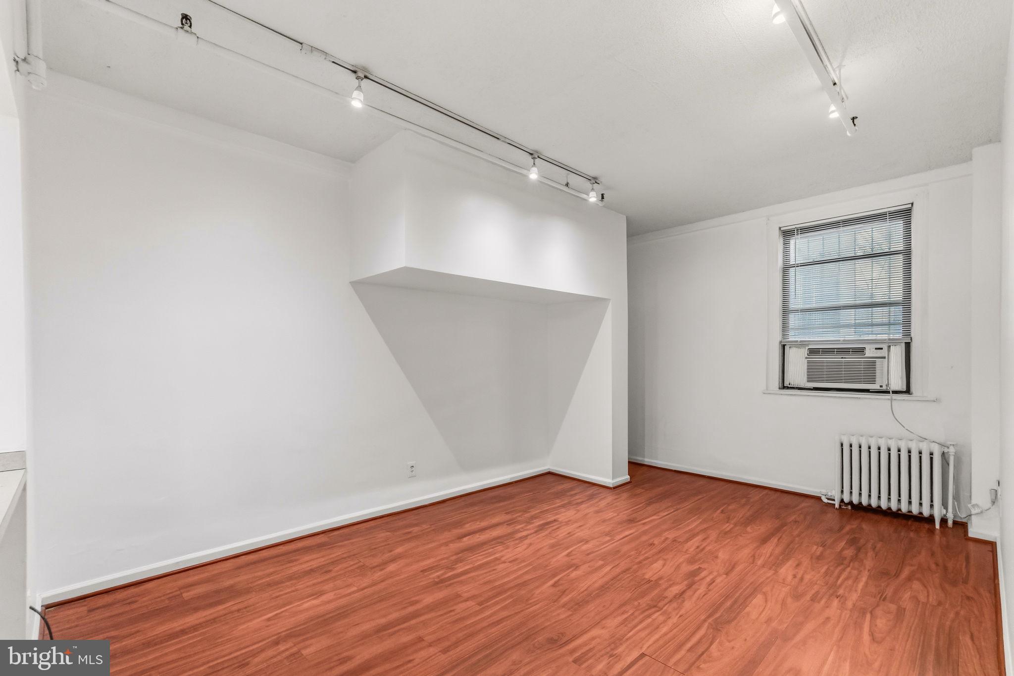 AVENUE OF THE ARTS - Residential