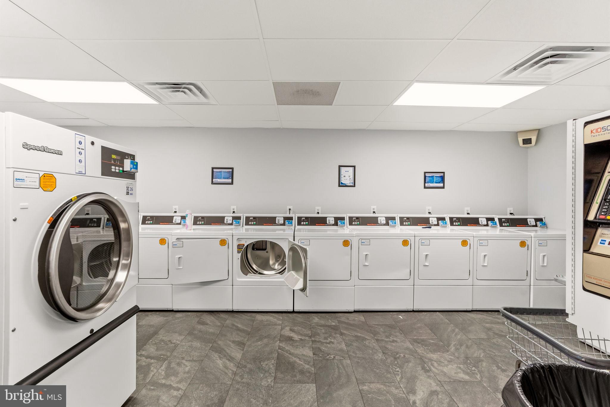 AVENUE OF THE ARTS - Residential