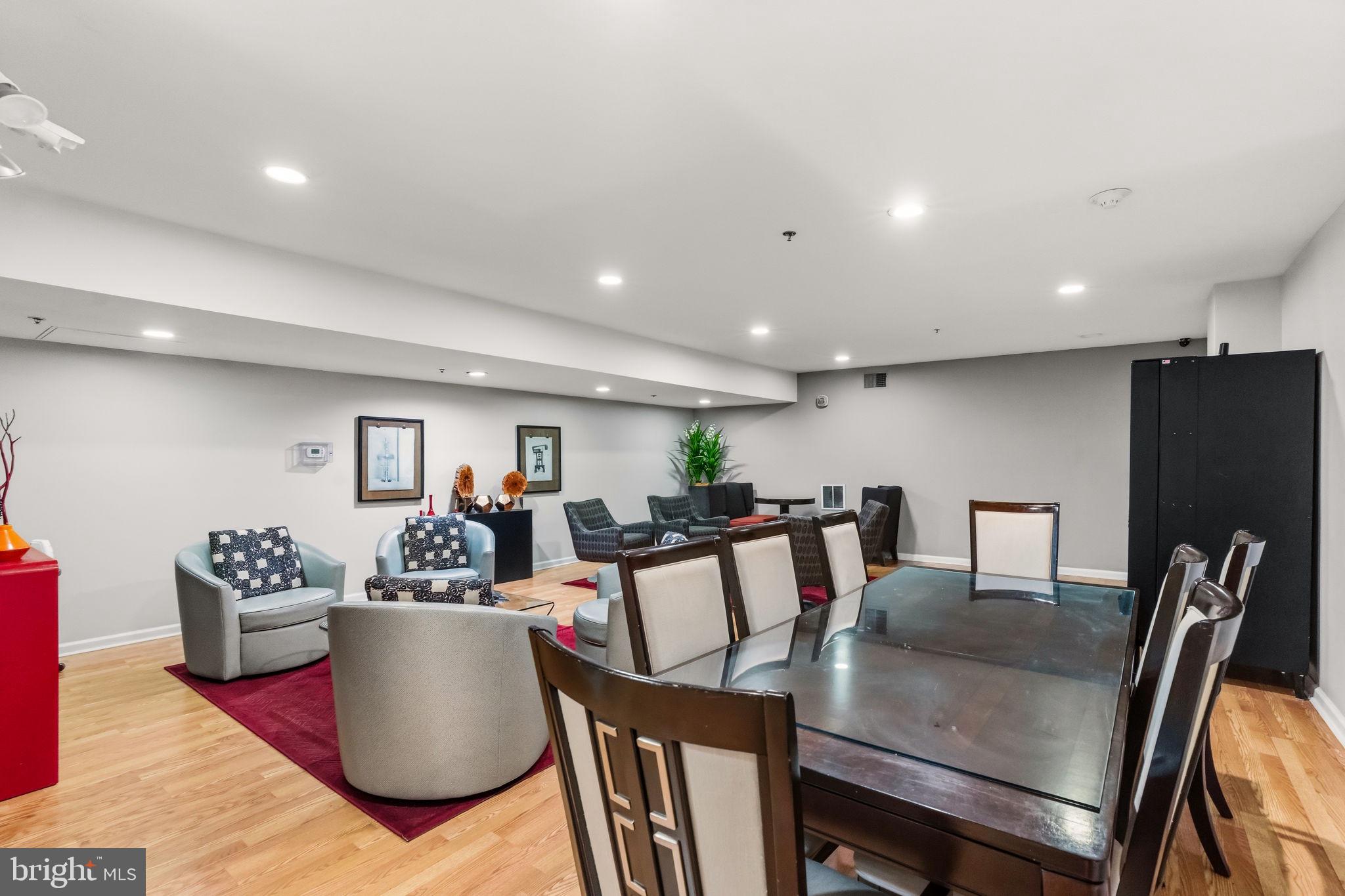 1324 LOCUST STREET 214