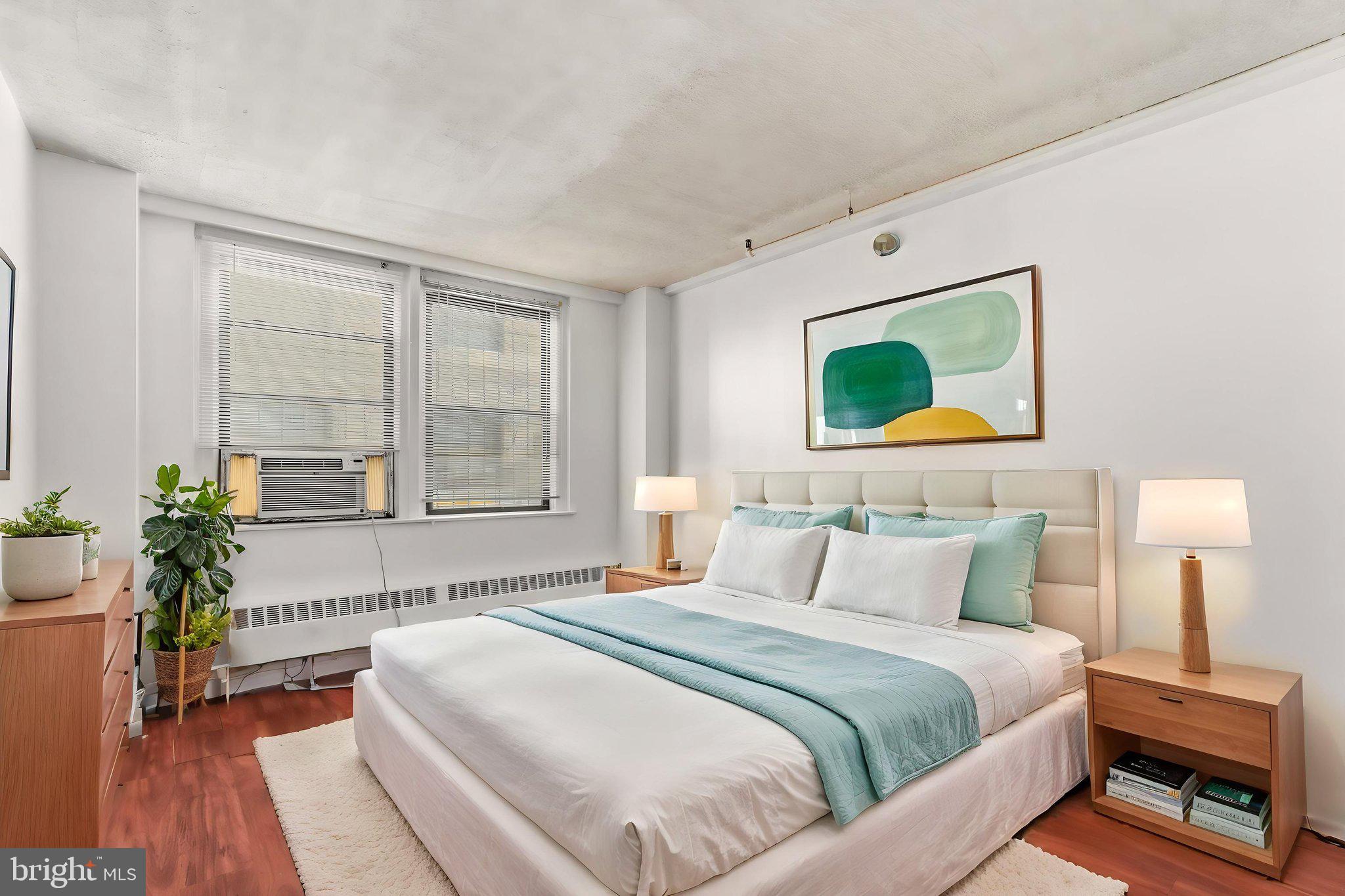 AVENUE OF THE ARTS - Residential