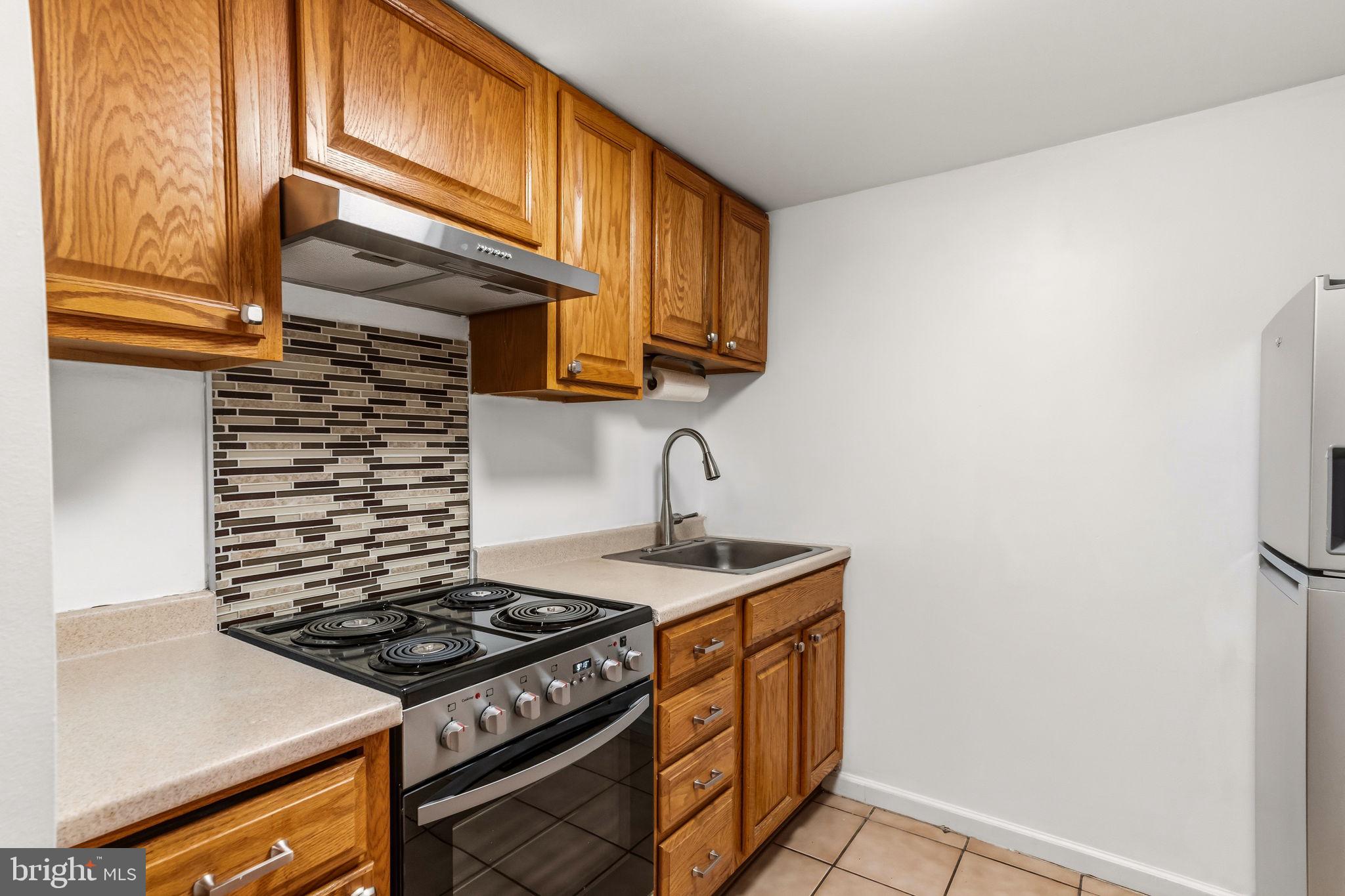 AVENUE OF THE ARTS - Residential