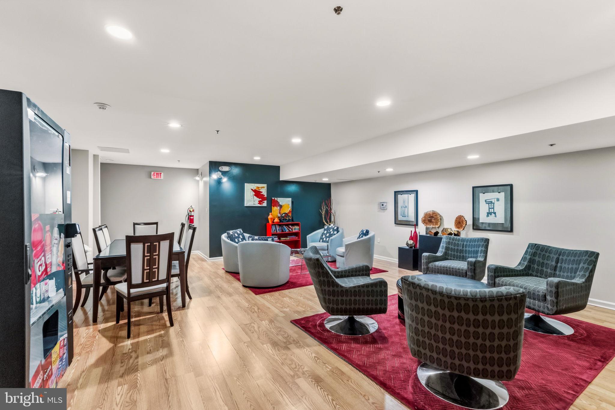 1324 LOCUST STREET 214