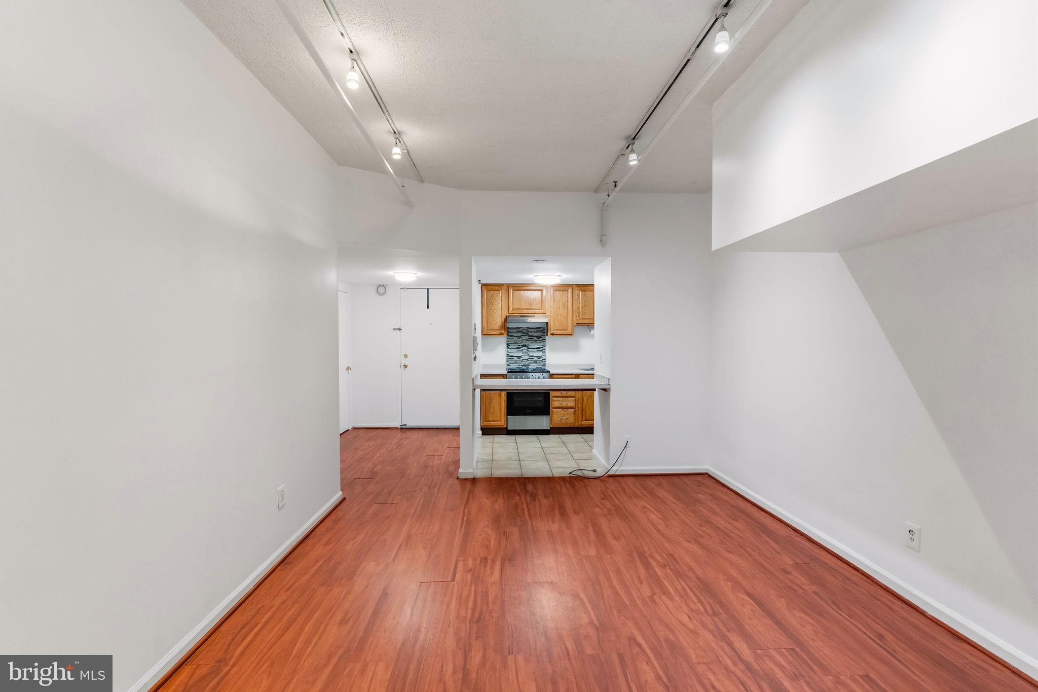 AVENUE OF THE ARTS - Residential