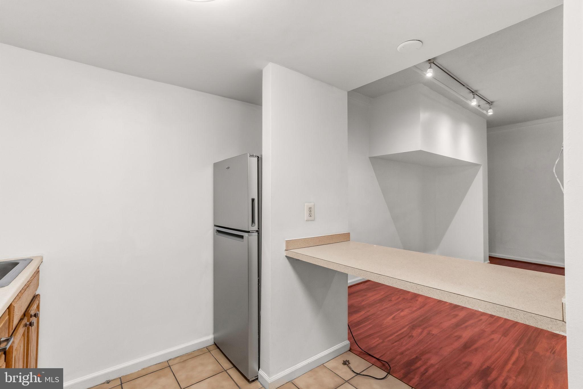 AVENUE OF THE ARTS - Residential