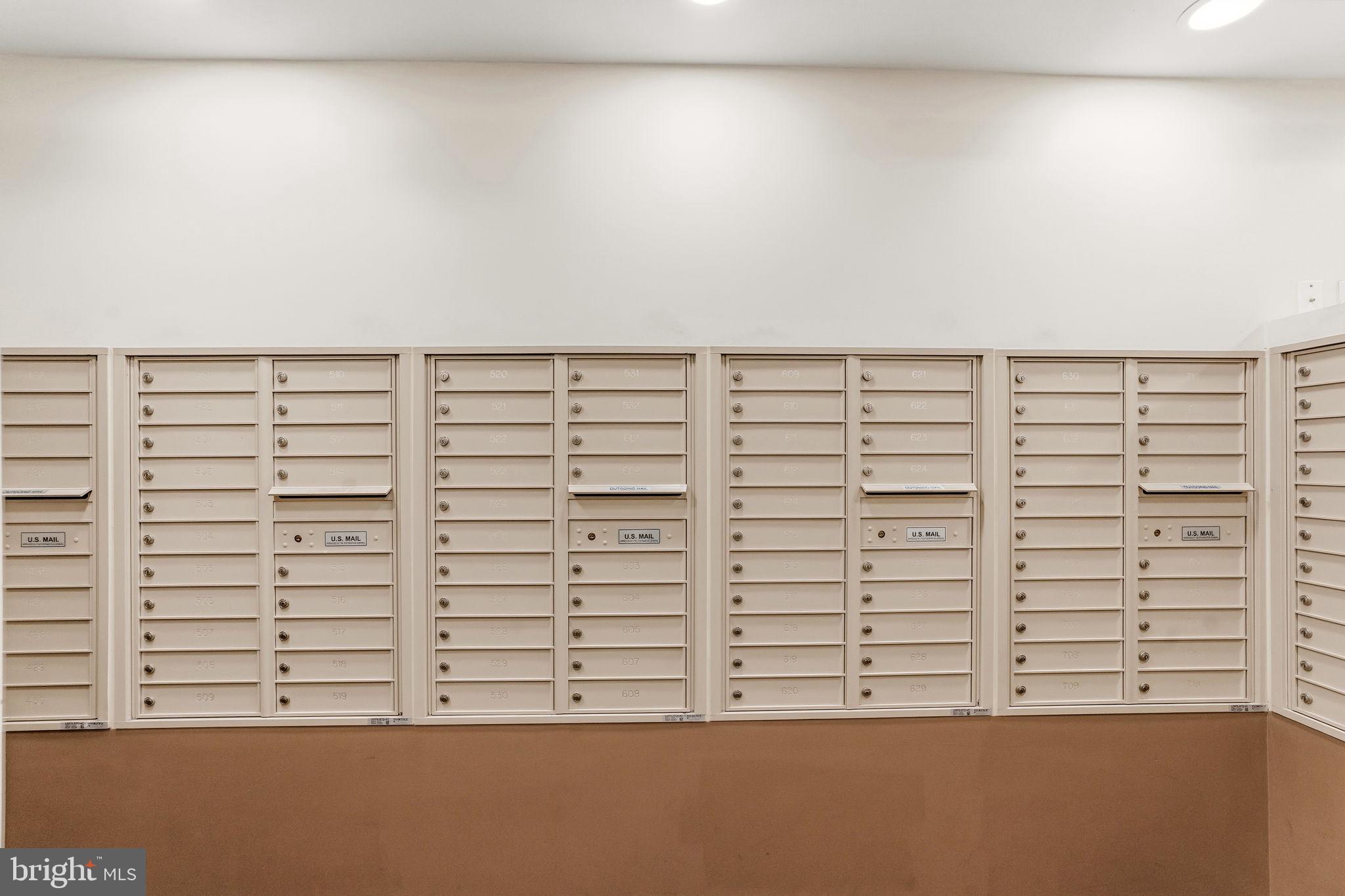 AVENUE OF THE ARTS - Residential