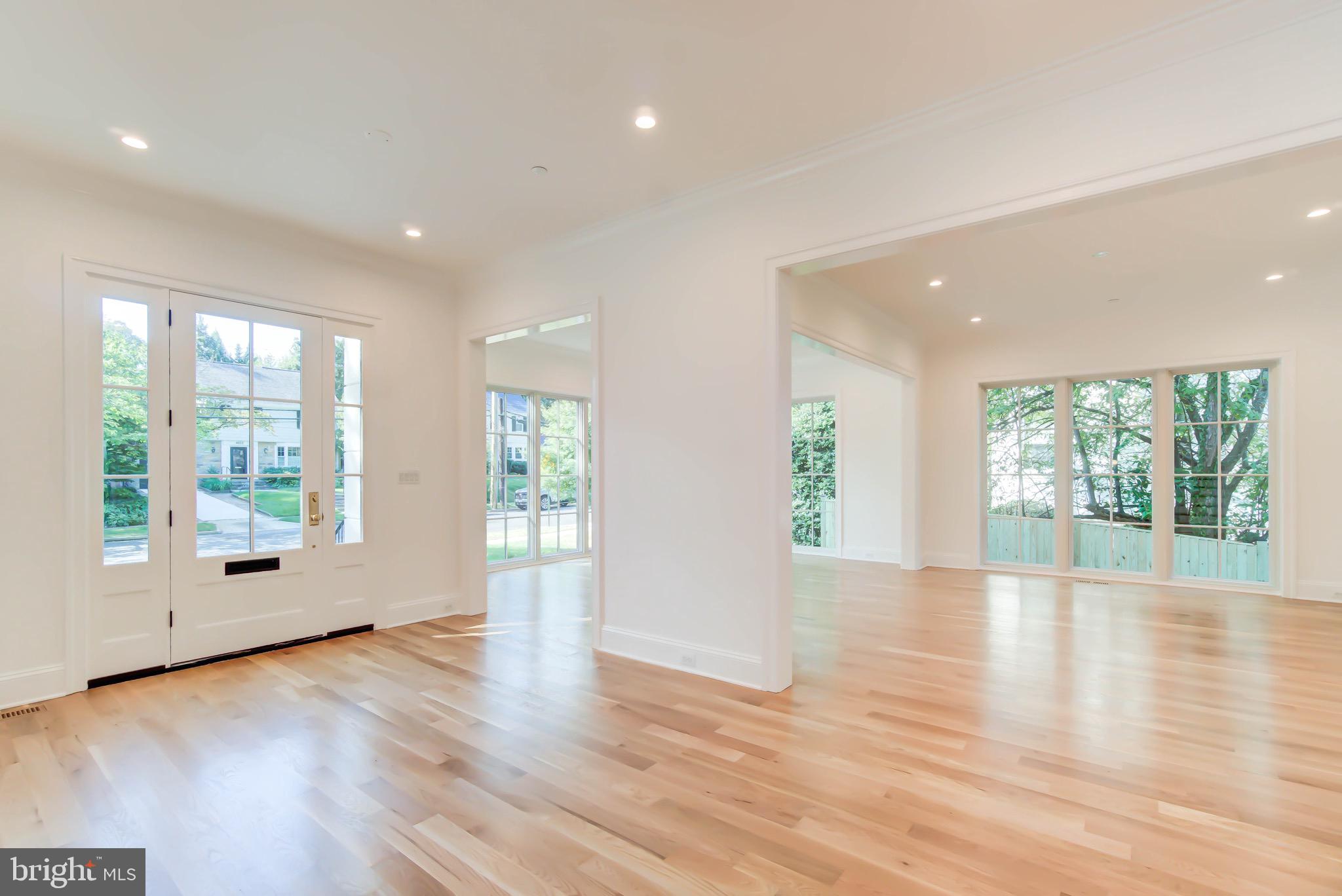 SPRING VALLEY - Residential