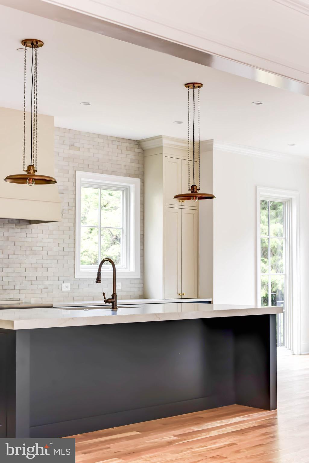 SPRING VALLEY - Residential