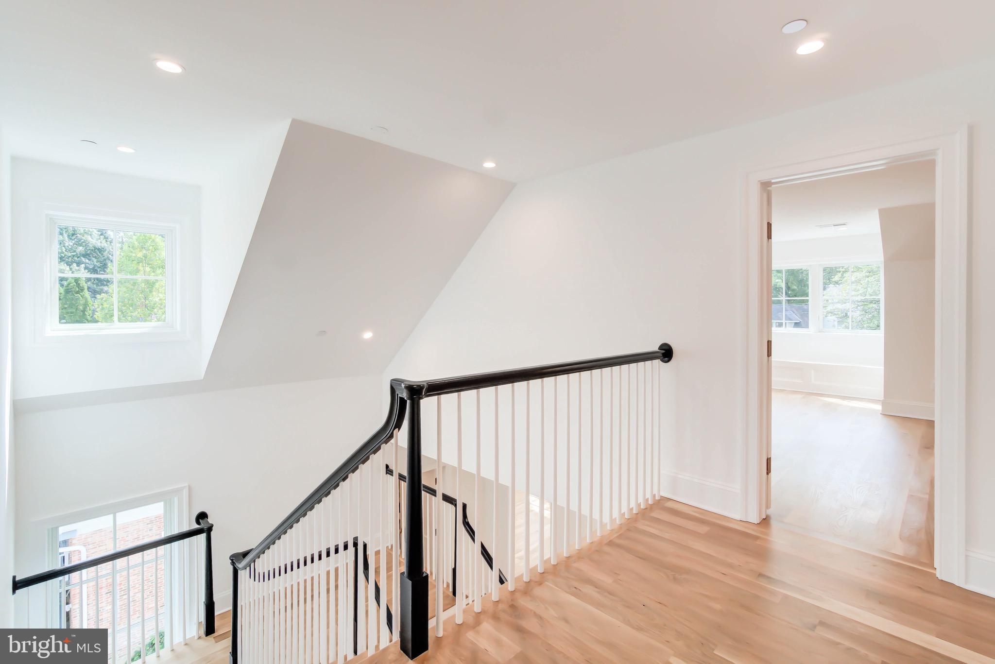 SPRING VALLEY - Residential