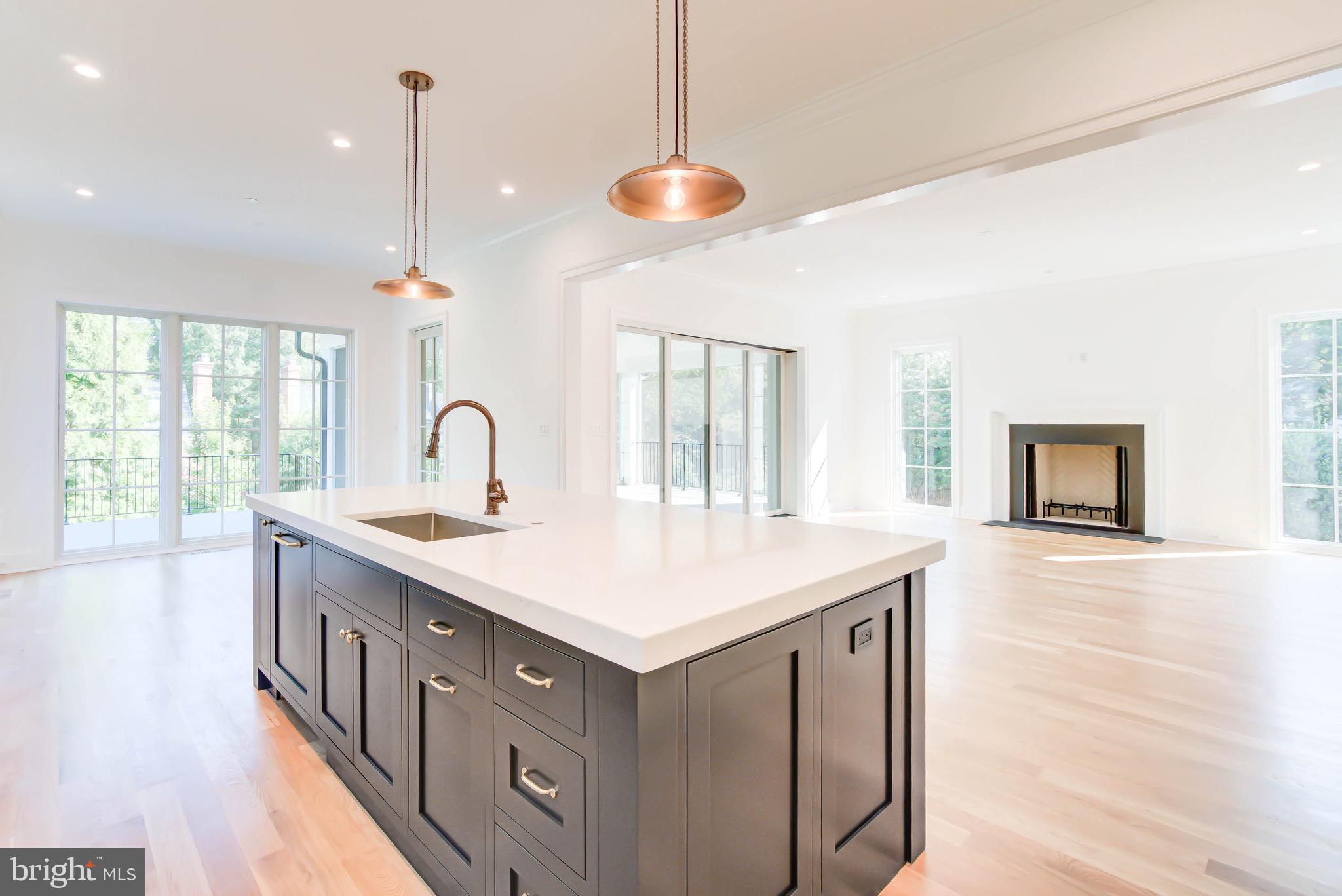 SPRING VALLEY - Residential