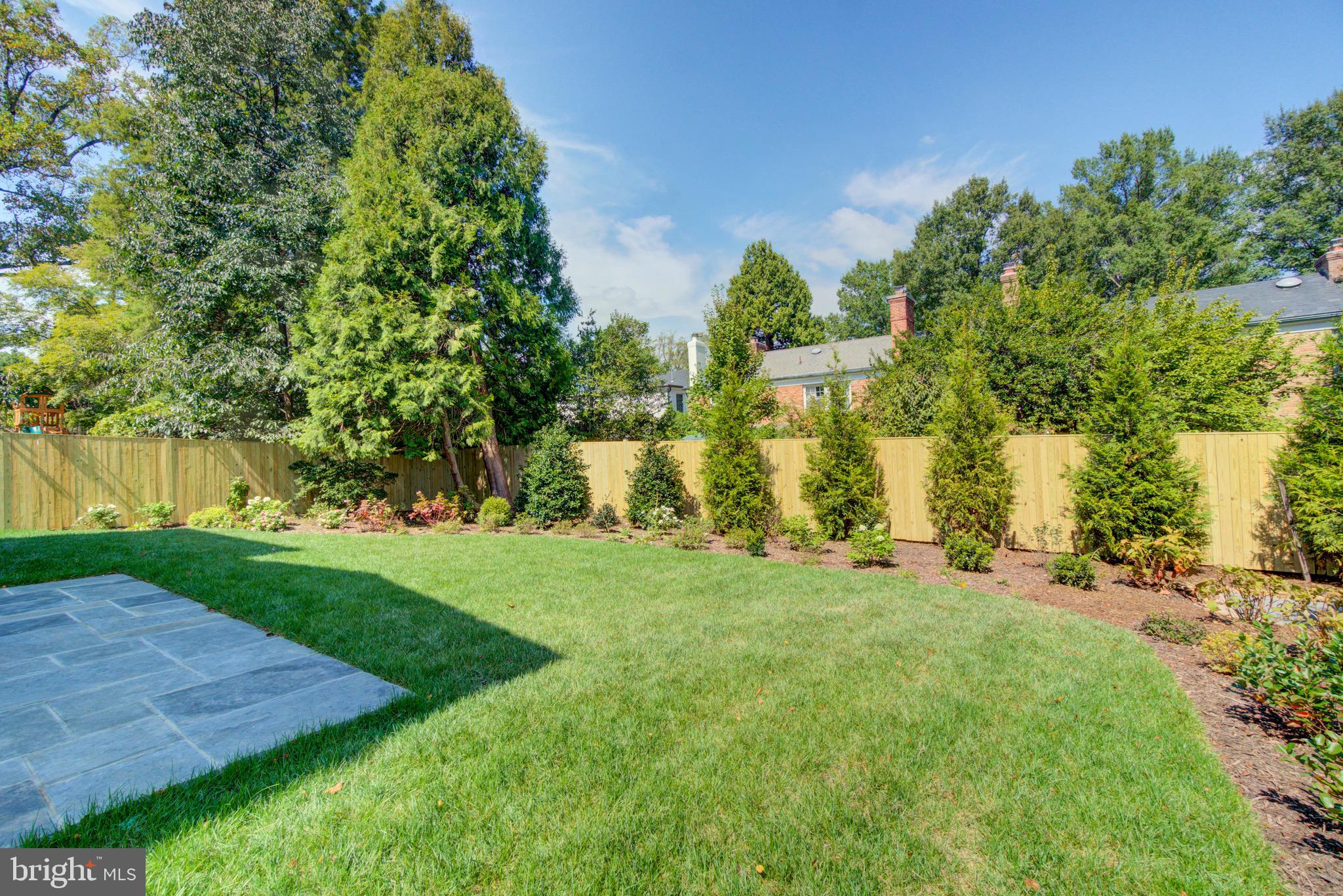 SPRING VALLEY - Residential
