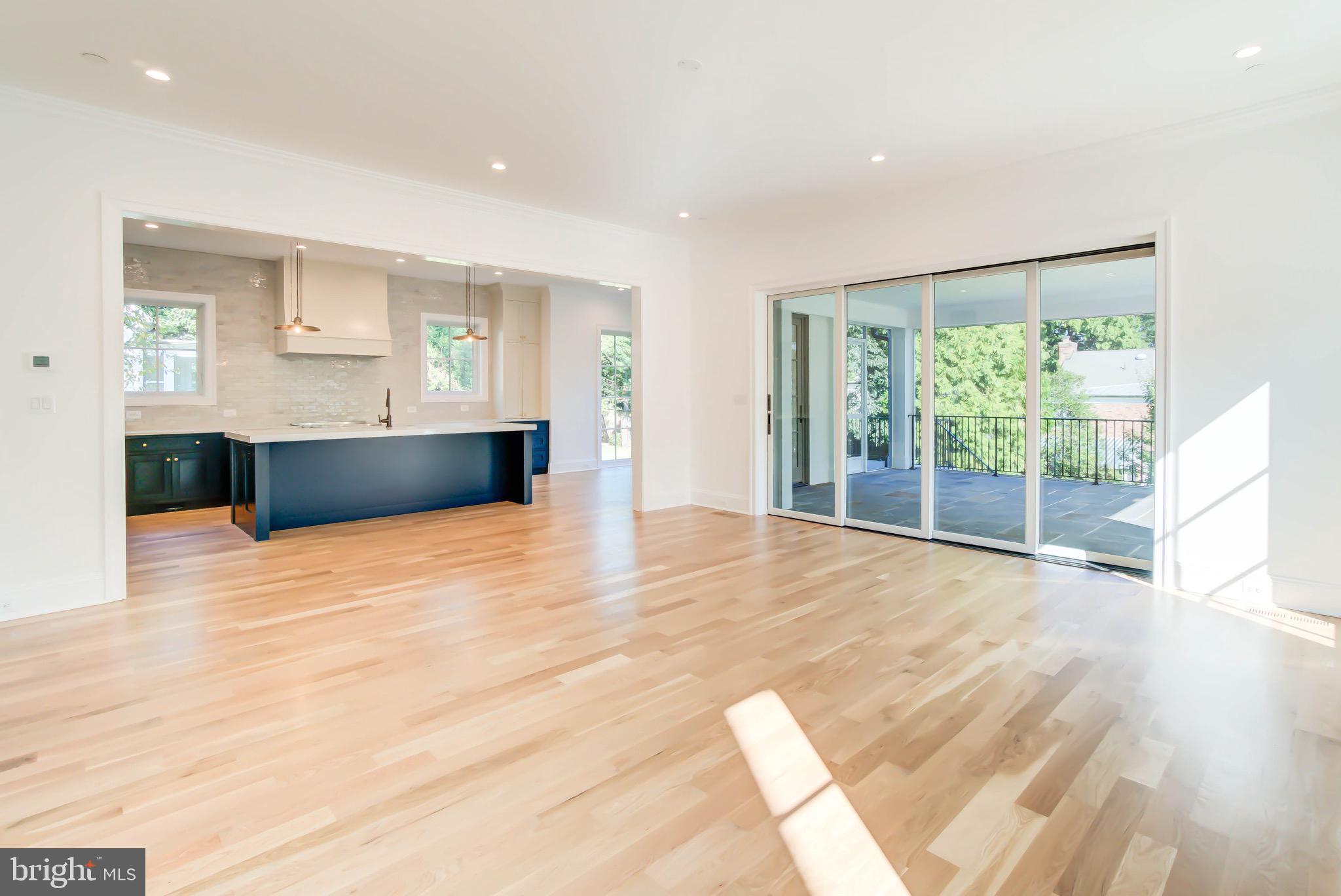 SPRING VALLEY - Residential