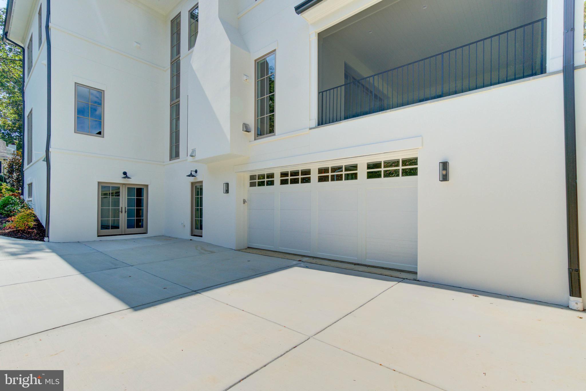 SPRING VALLEY - Residential