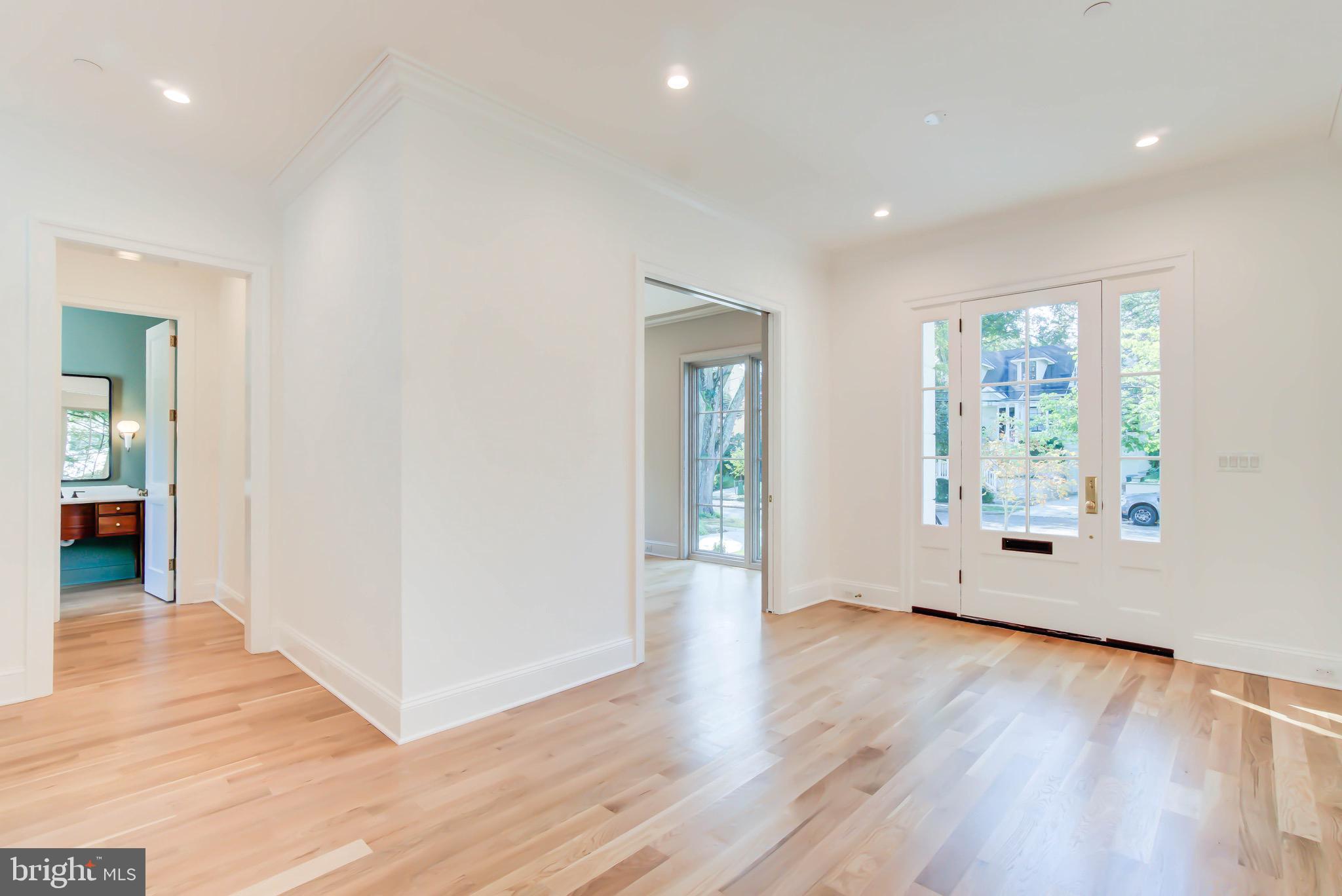 SPRING VALLEY - Residential