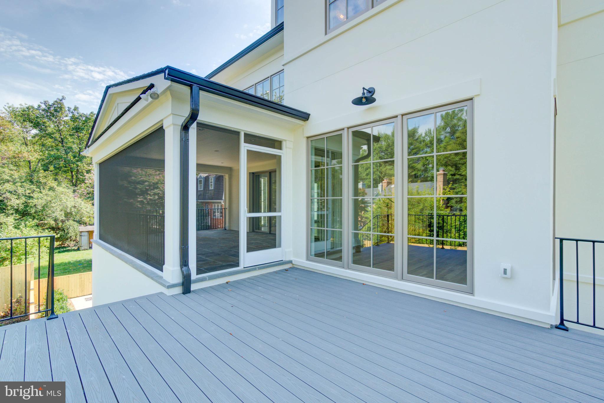SPRING VALLEY - Residential