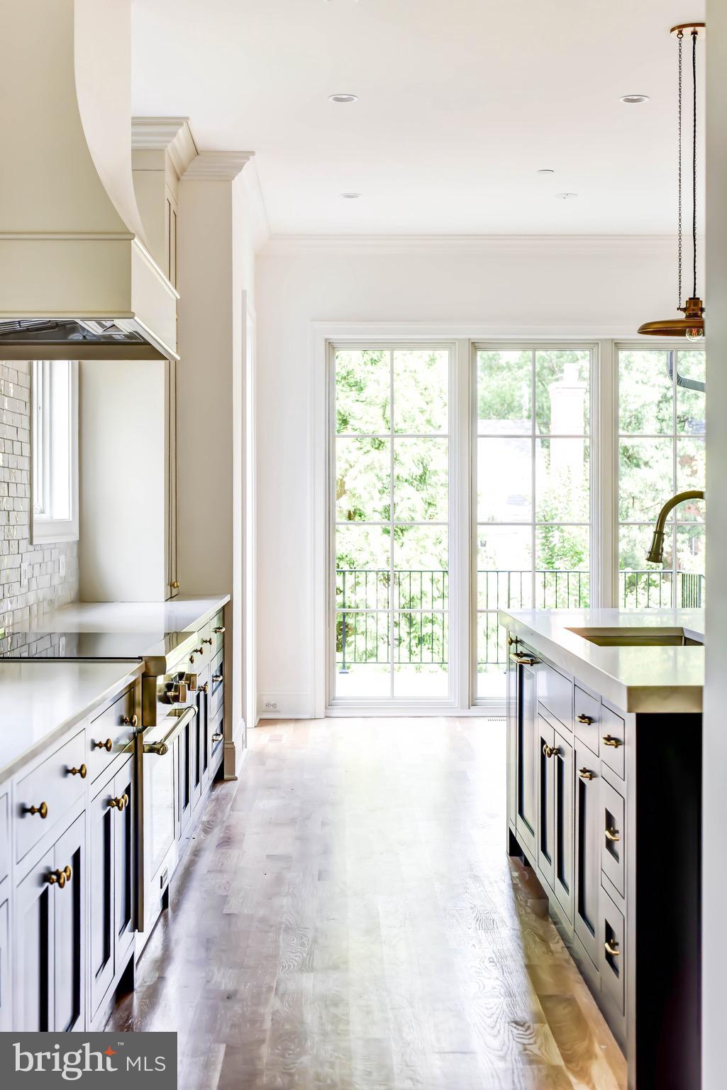 SPRING VALLEY - Residential
