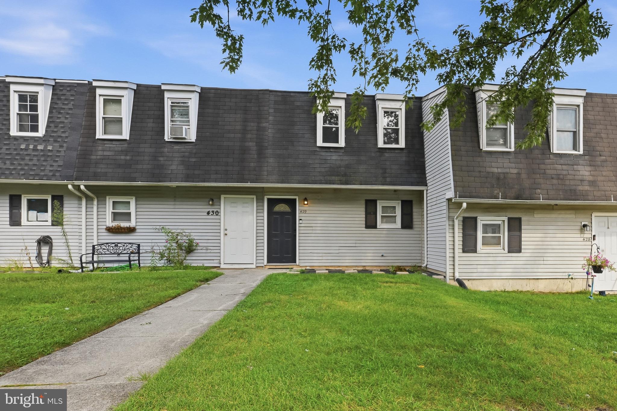 429 VIA CASCATA DRIVE