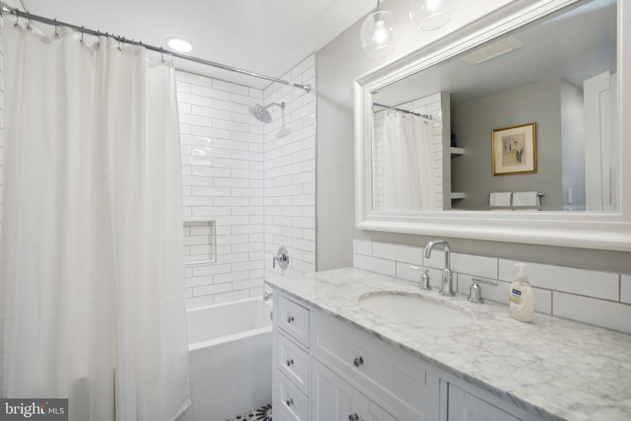 GLEN ECHO HEIGHTS - Residential