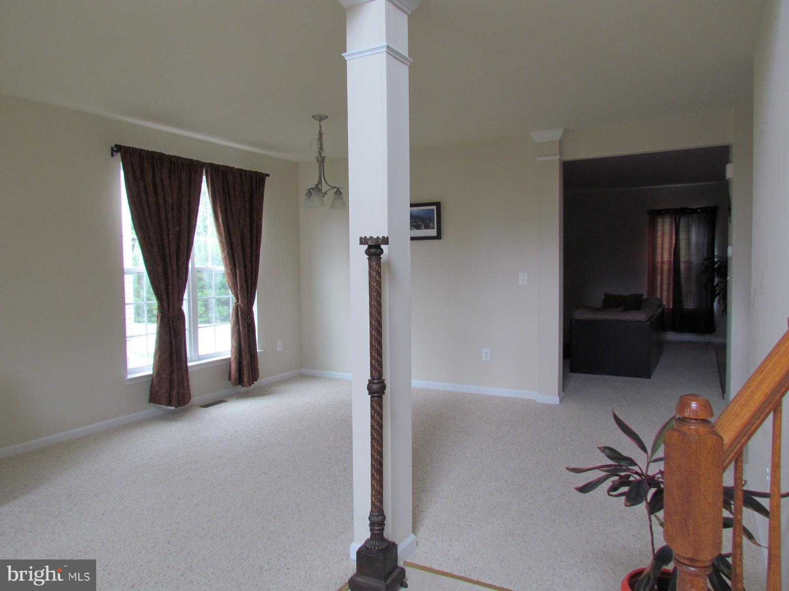 WESTBURY PUB - Residential