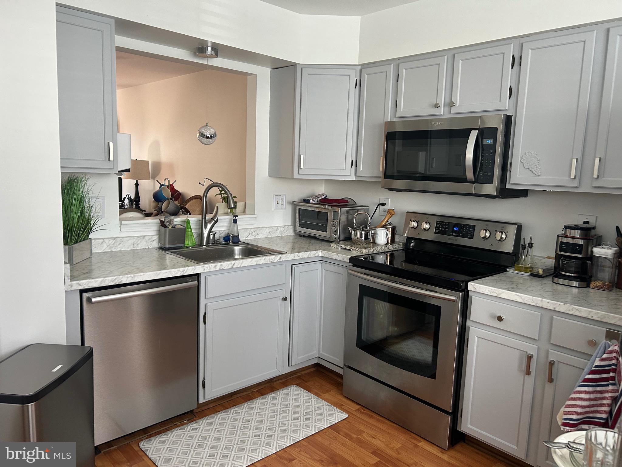 12 PARKHILL PLACE