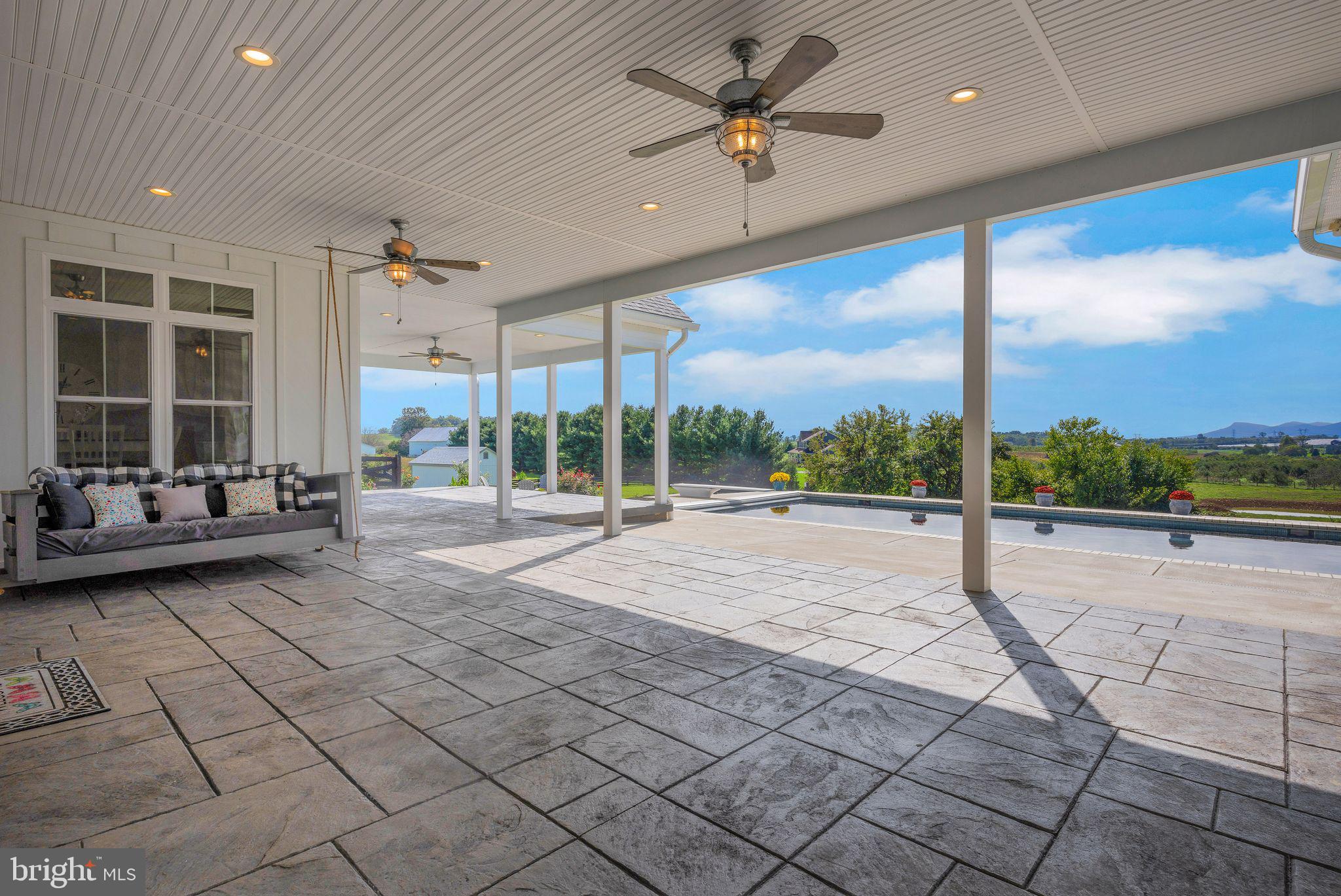 APPLE BANKS SOUTH - Residential