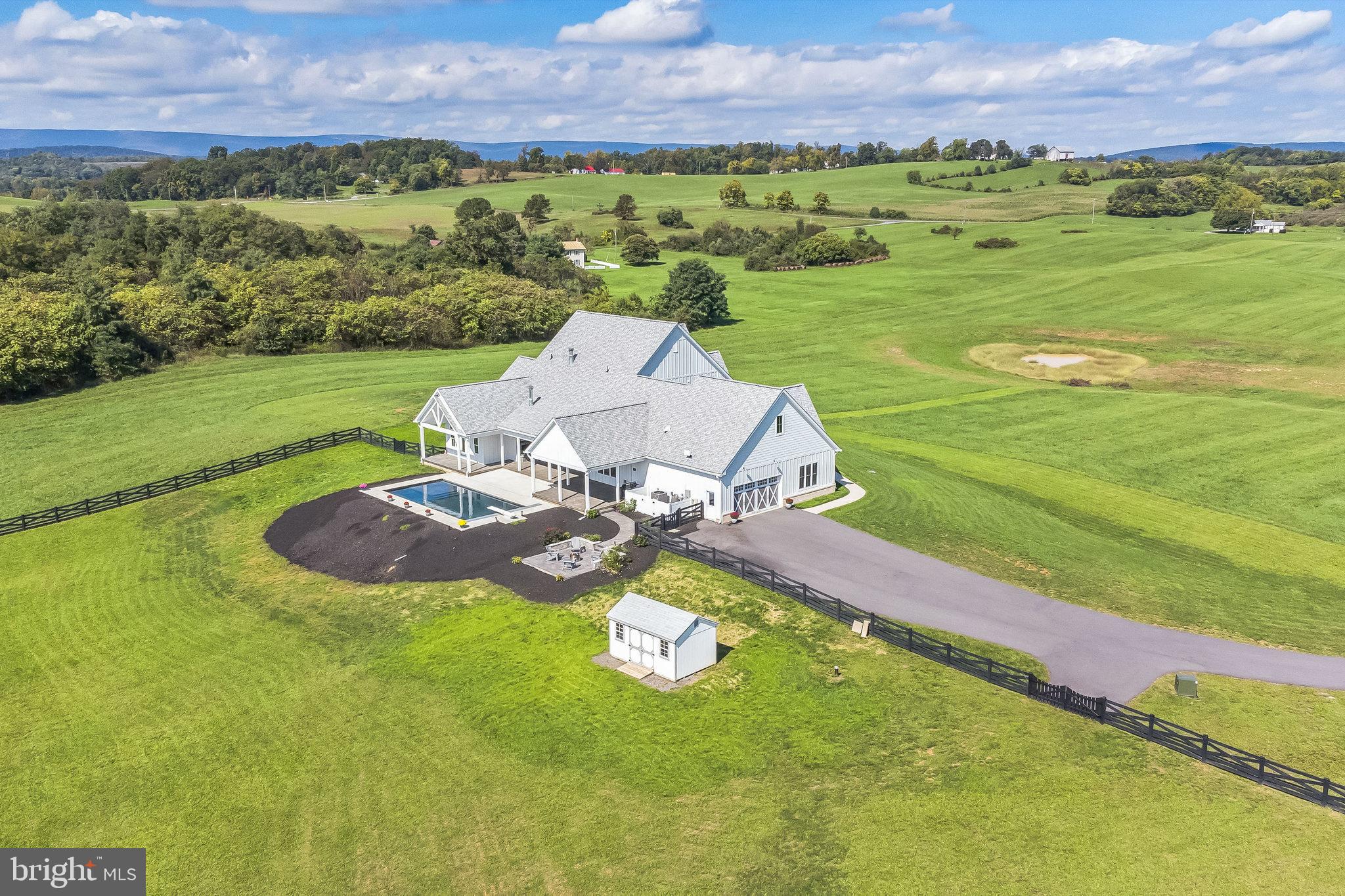 APPLE BANKS SOUTH - Residential