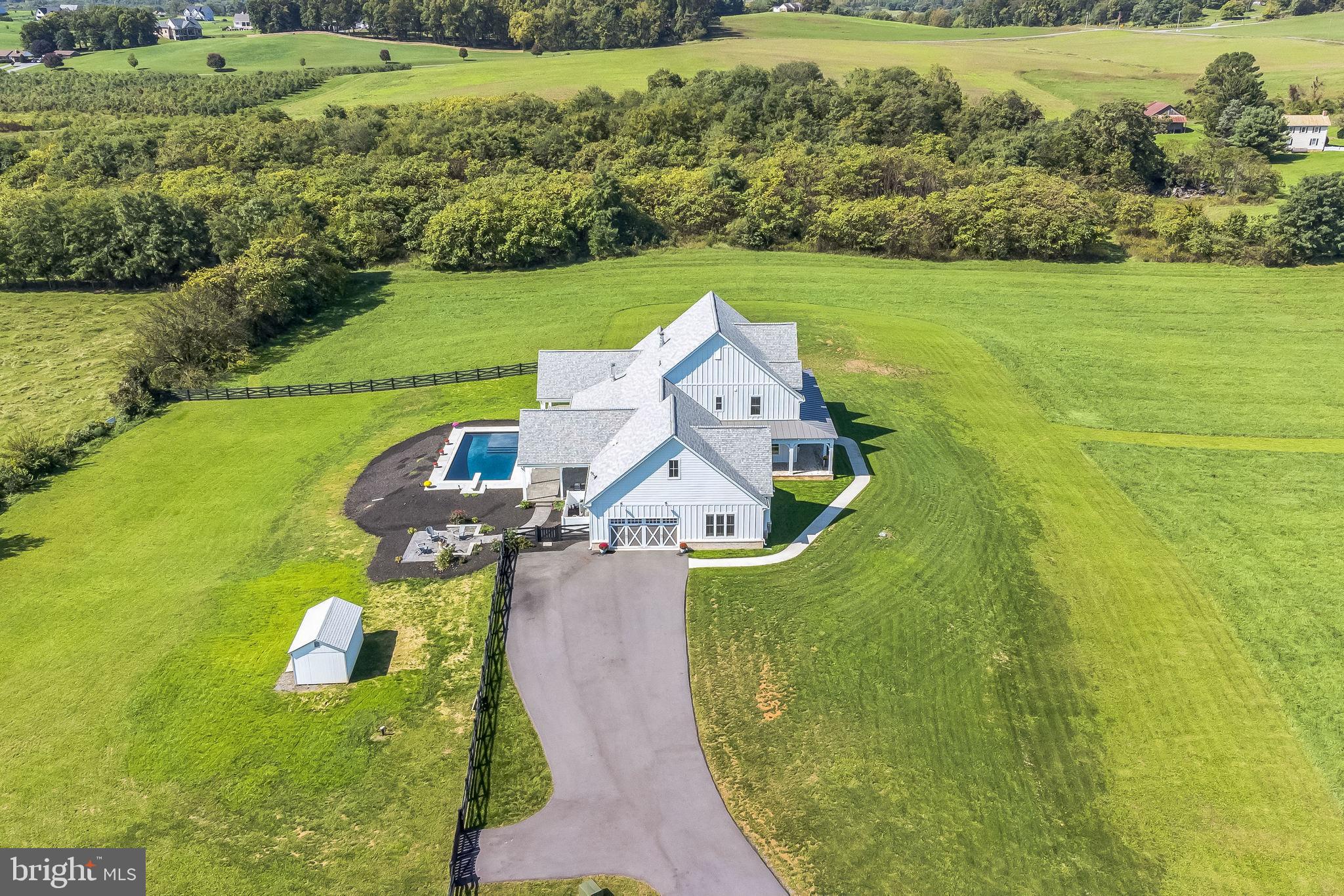 APPLE BANKS SOUTH - Residential