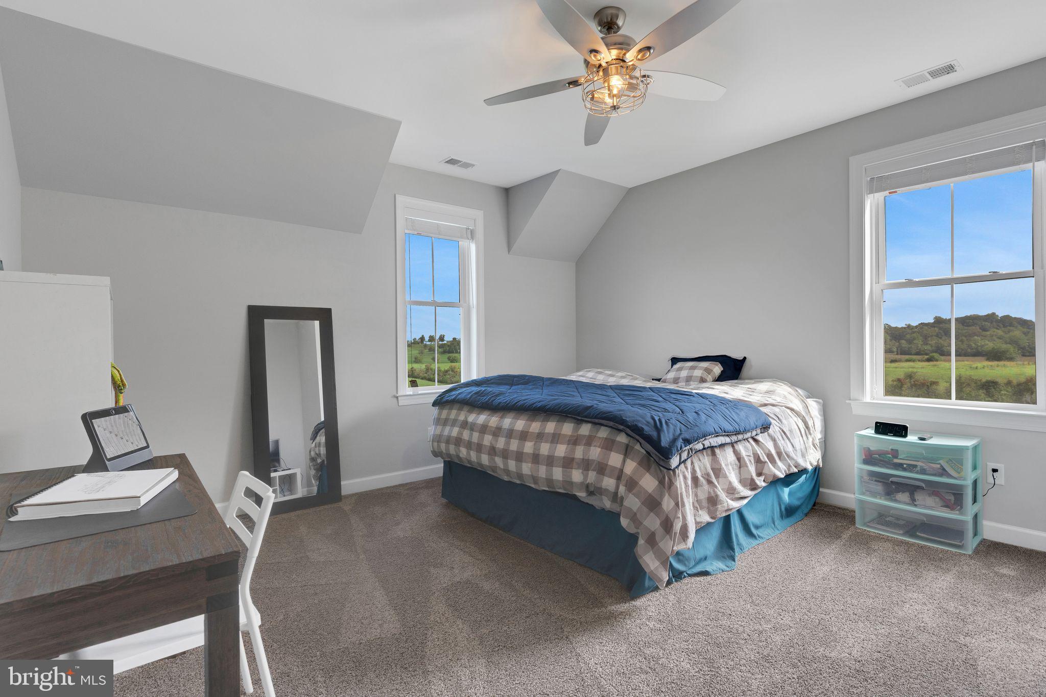 APPLE BANKS SOUTH - Residential