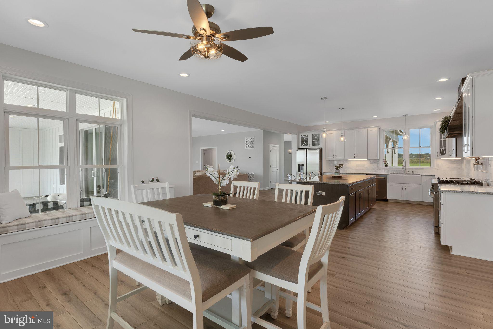 APPLE BANKS SOUTH - Residential