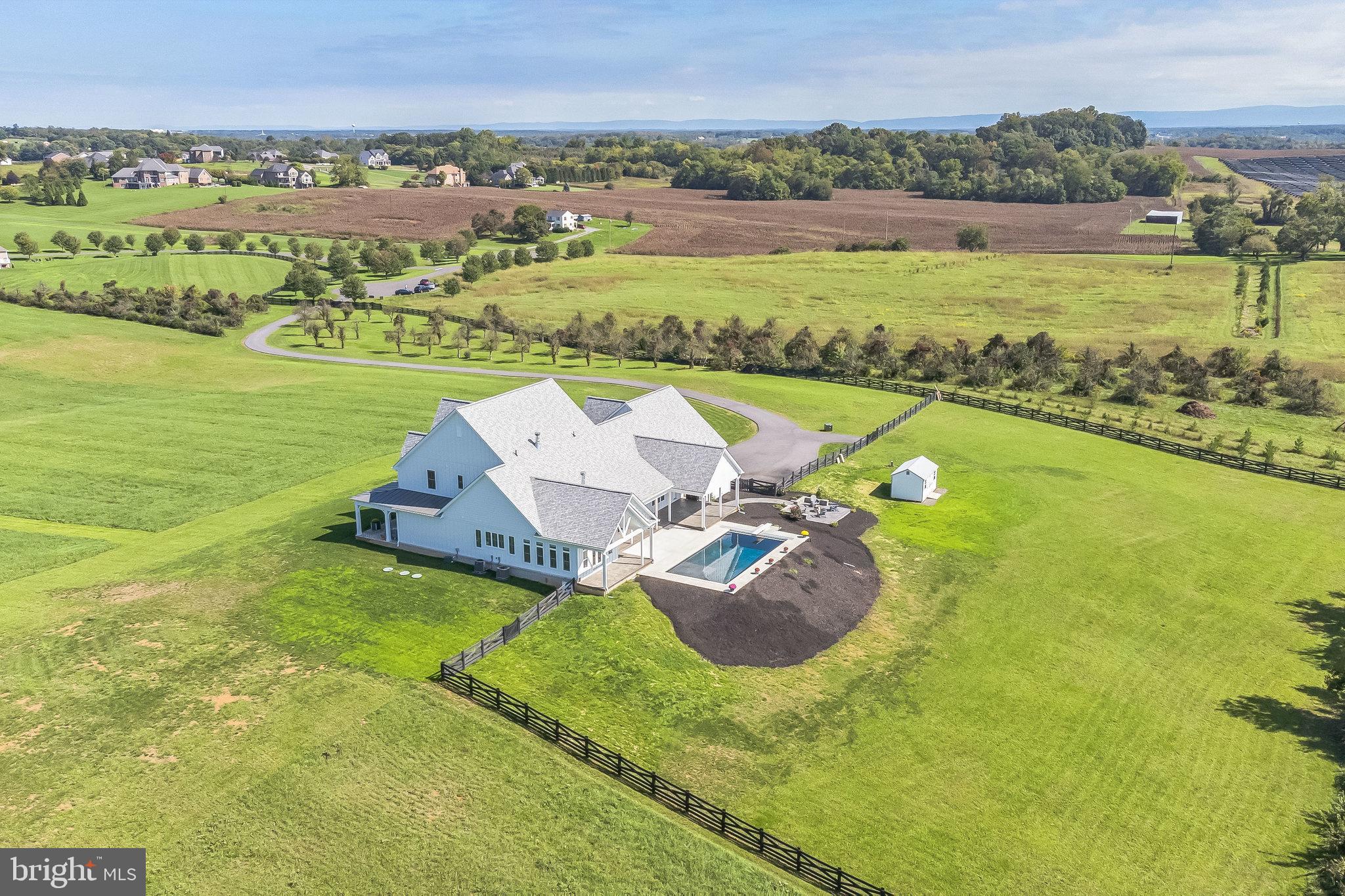 APPLE BANKS SOUTH - Residential