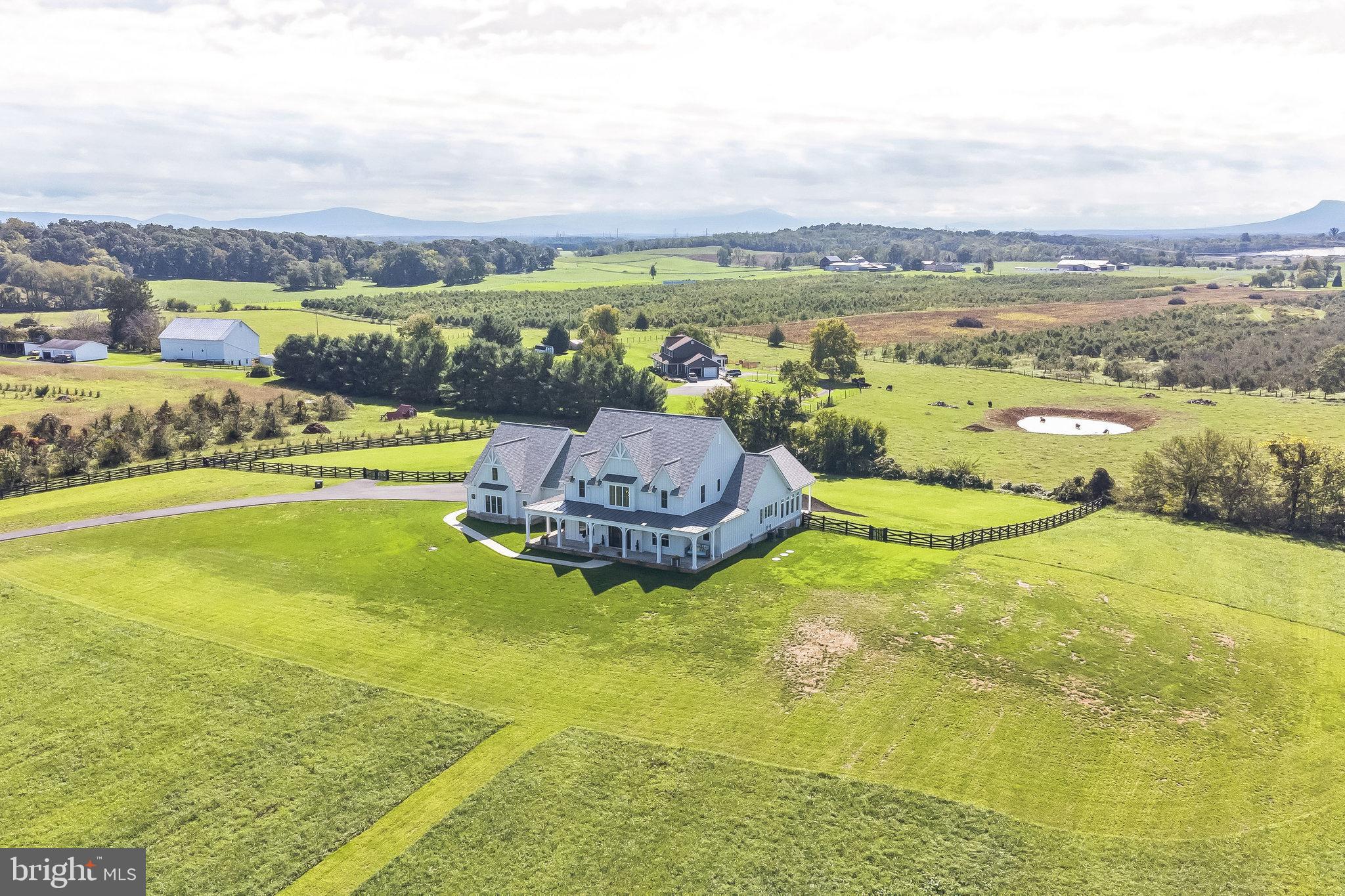 APPLE BANKS SOUTH - Residential