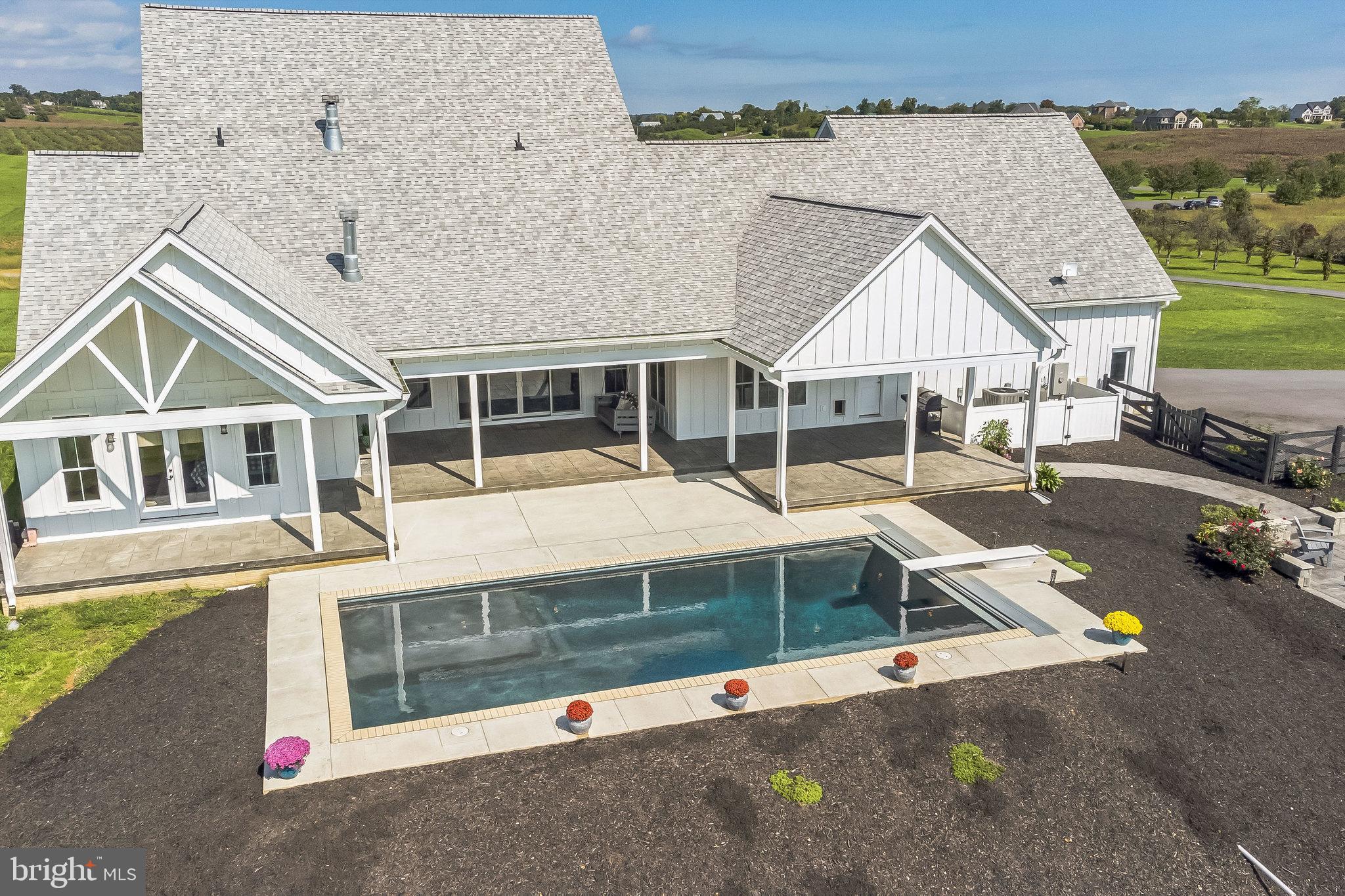 APPLE BANKS SOUTH - Residential