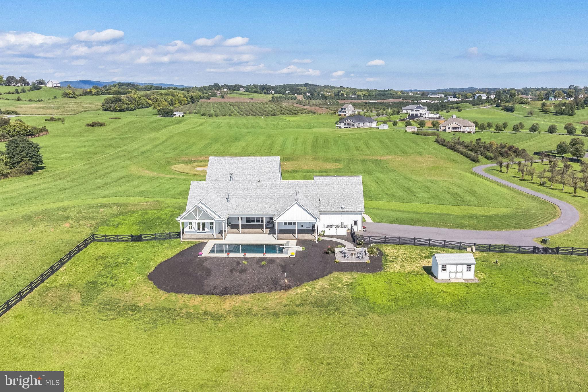 APPLE BANKS SOUTH - Residential