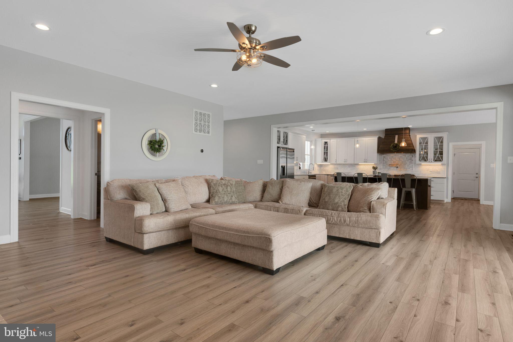 APPLE BANKS SOUTH - Residential