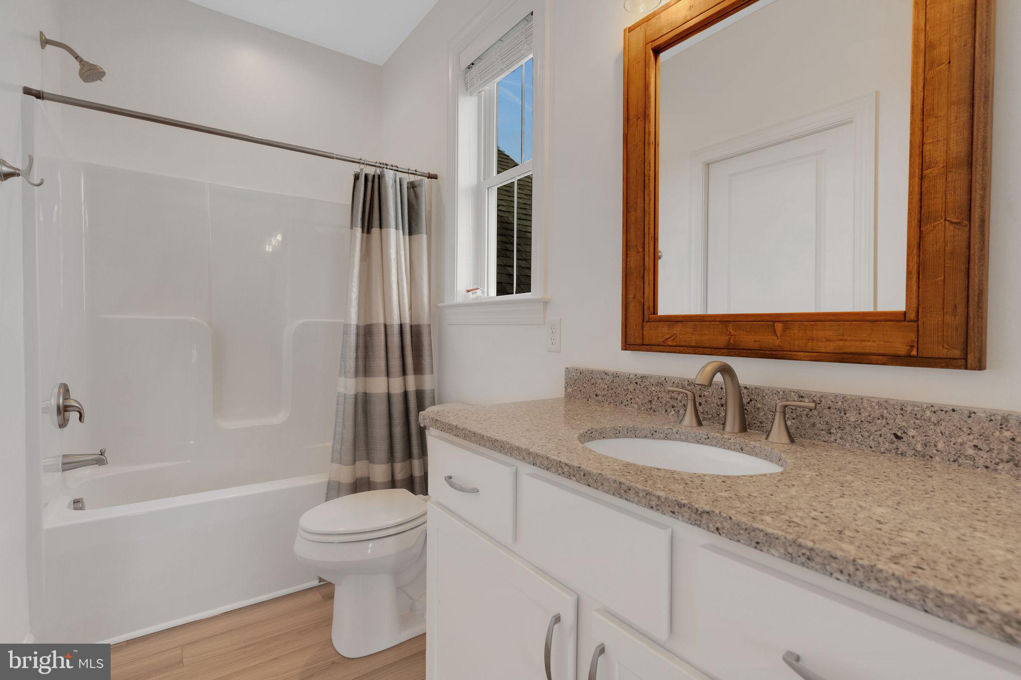 APPLE BANKS SOUTH - Residential