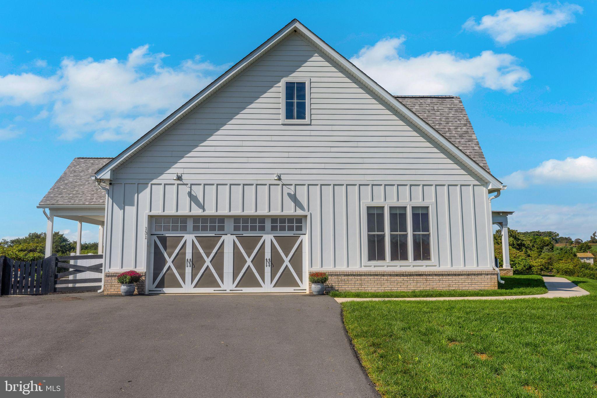 APPLE BANKS SOUTH - Residential