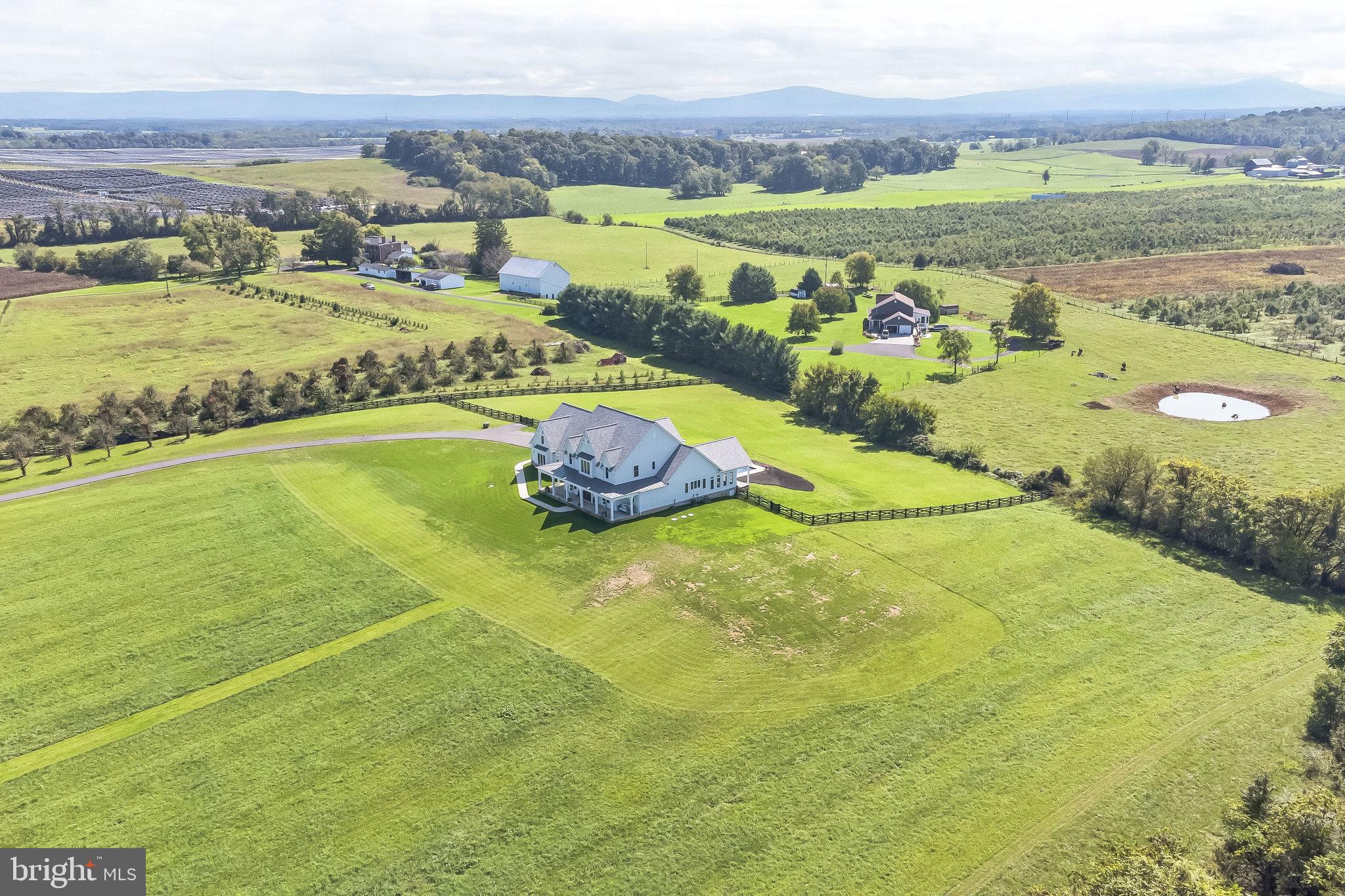 APPLE BANKS SOUTH - Residential