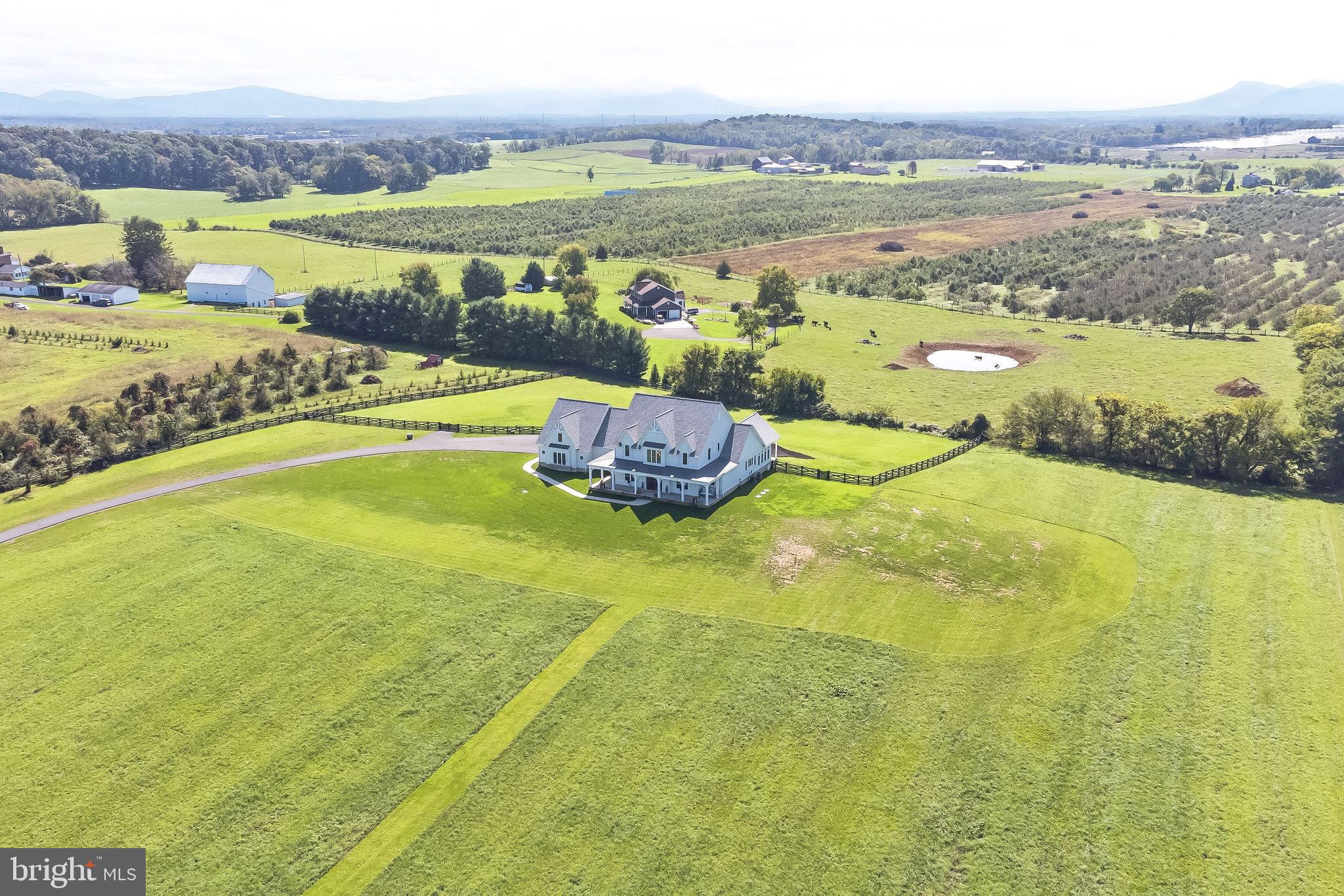 APPLE BANKS SOUTH - Residential