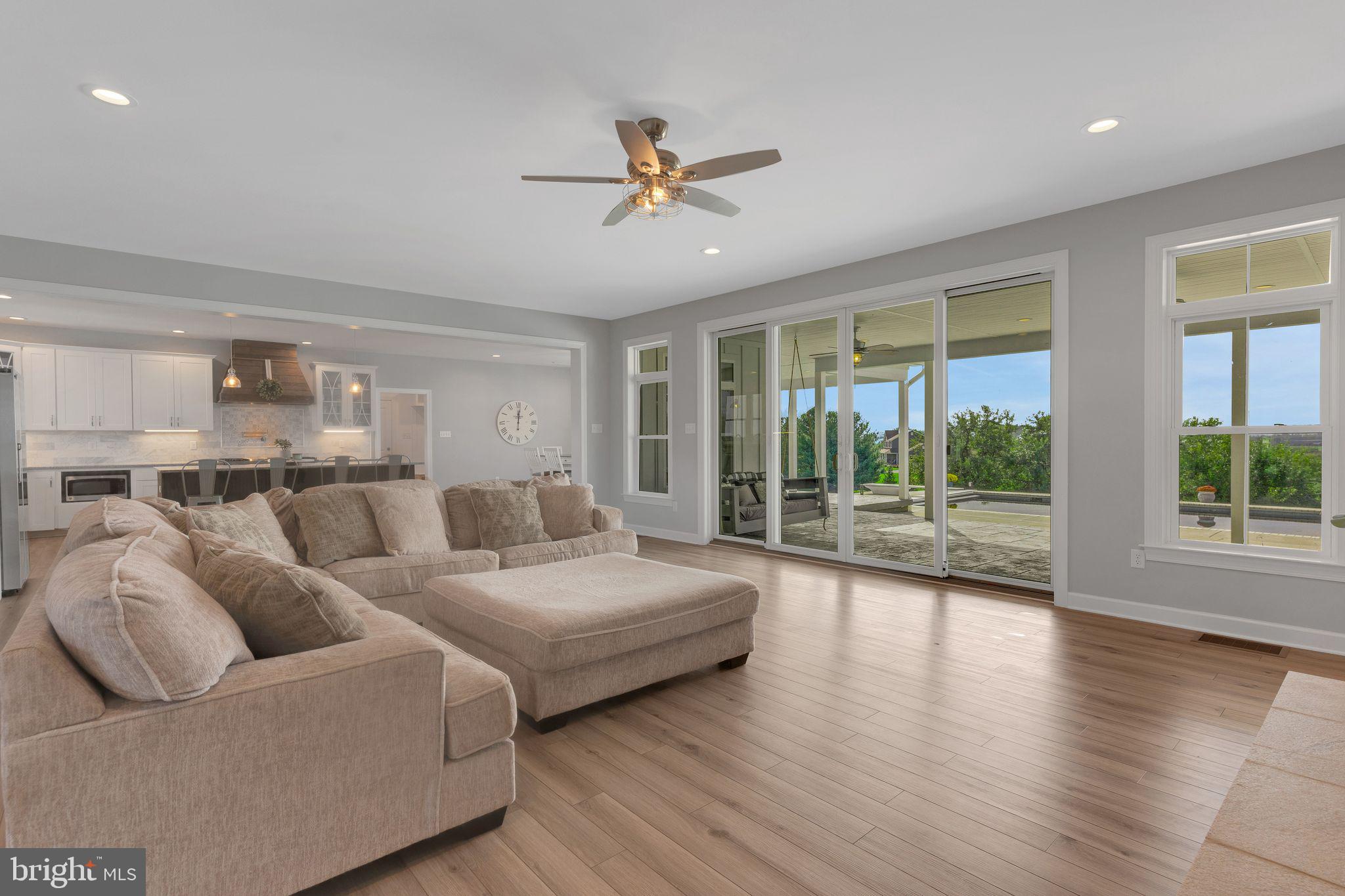 APPLE BANKS SOUTH - Residential