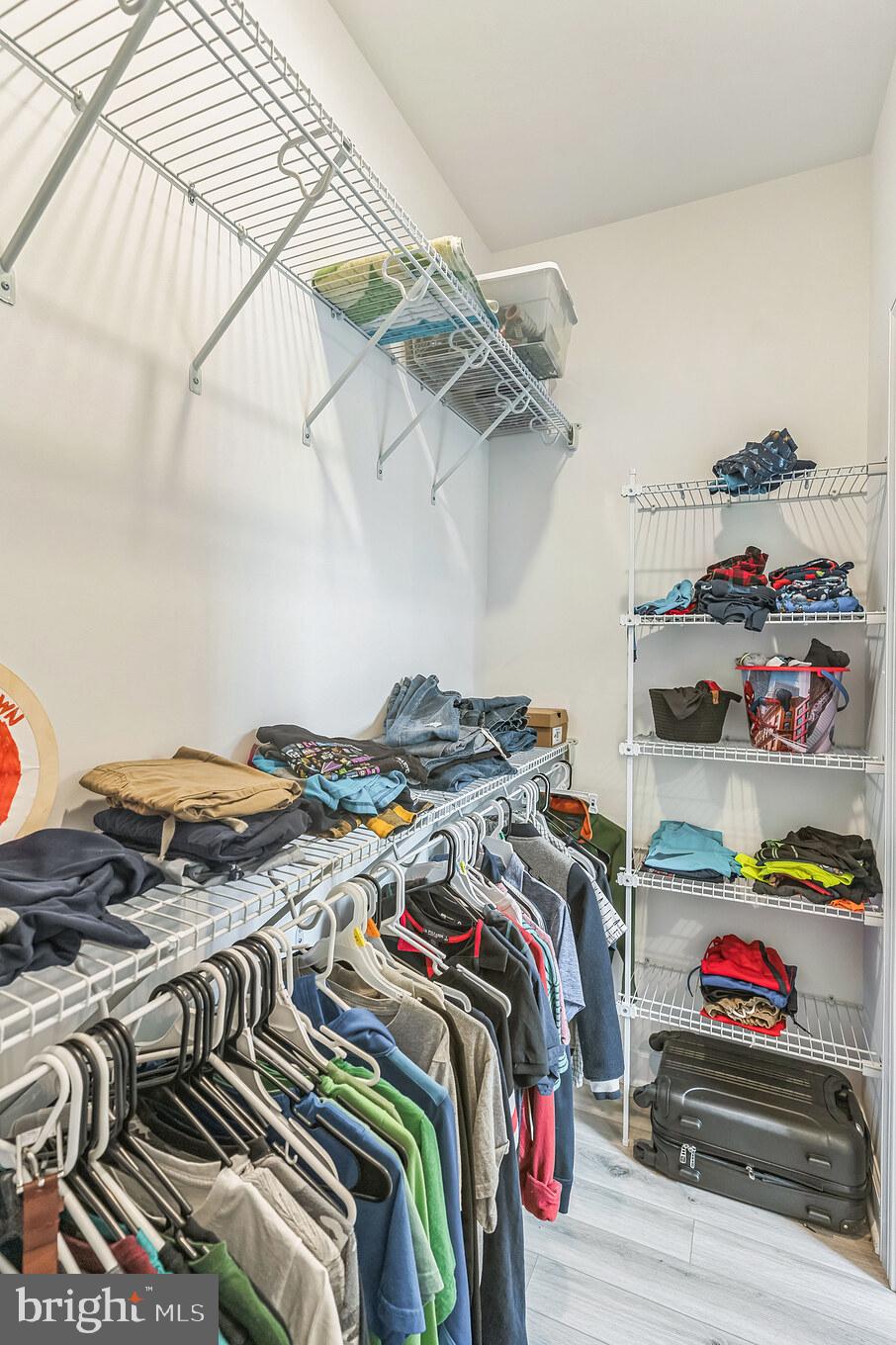 APPLE BANKS SOUTH - Residential