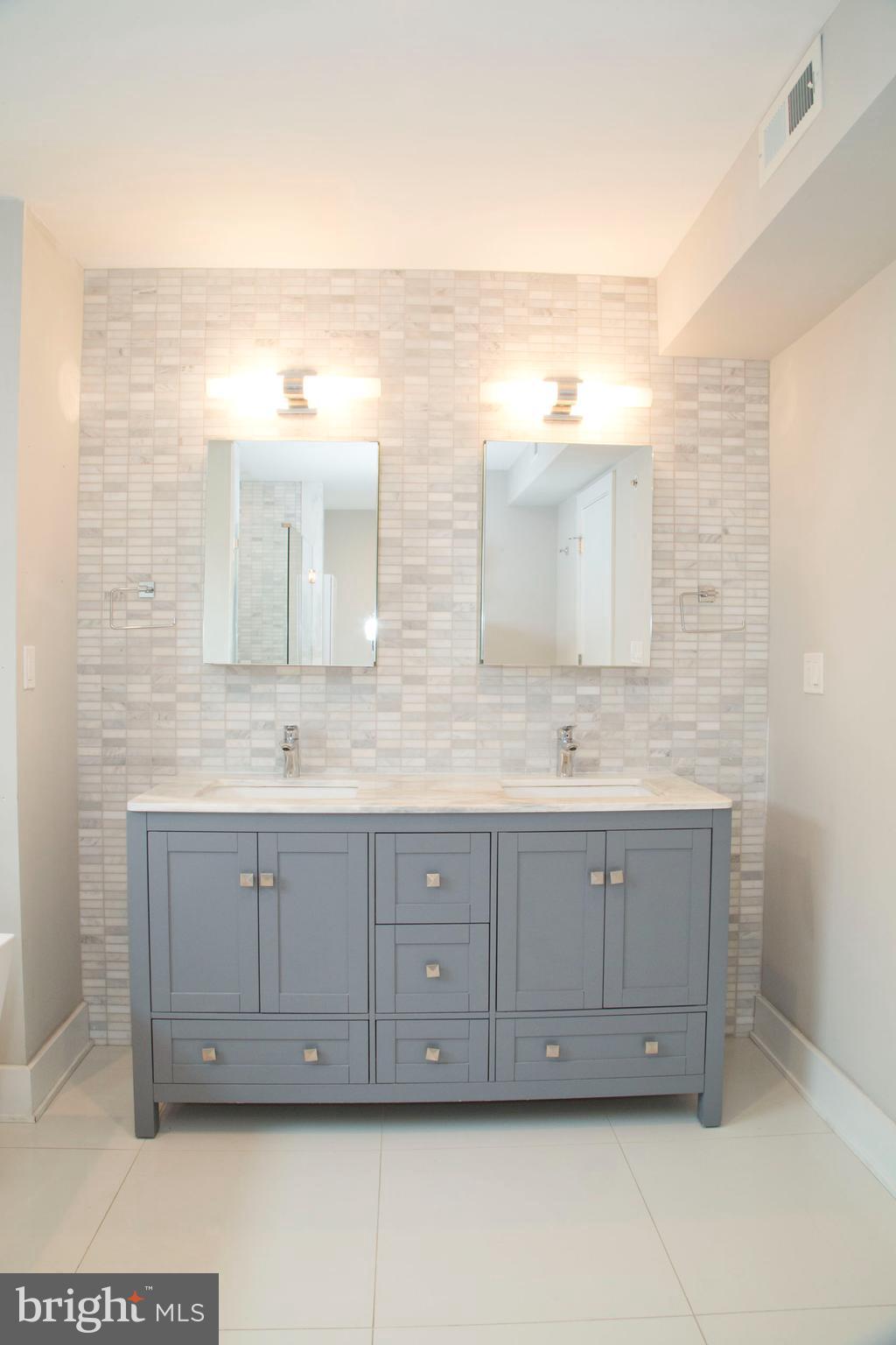 FRANCISVILLE - Residential