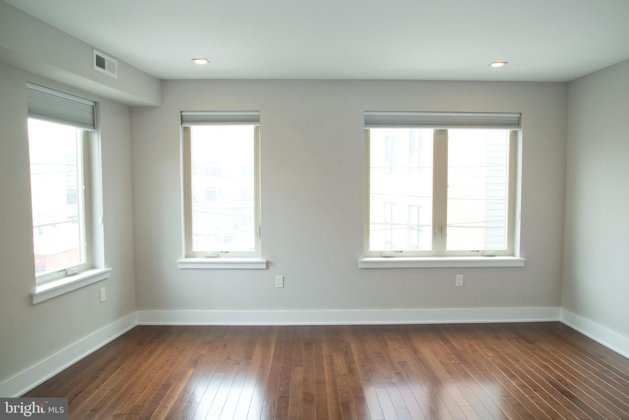 FRANCISVILLE - Residential