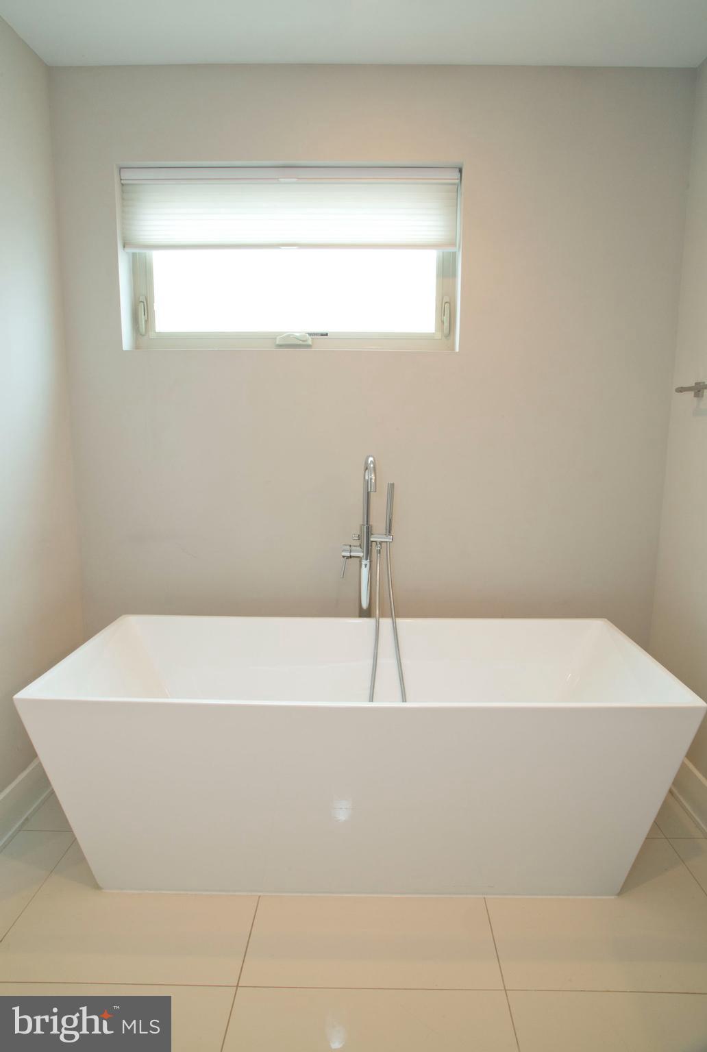 FRANCISVILLE - Residential