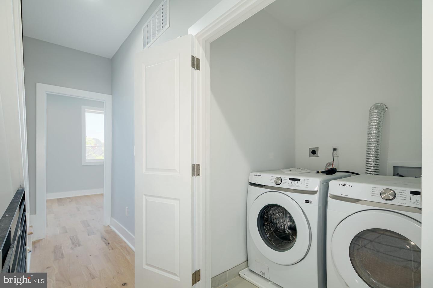 NORRIS SQUARE - Residential