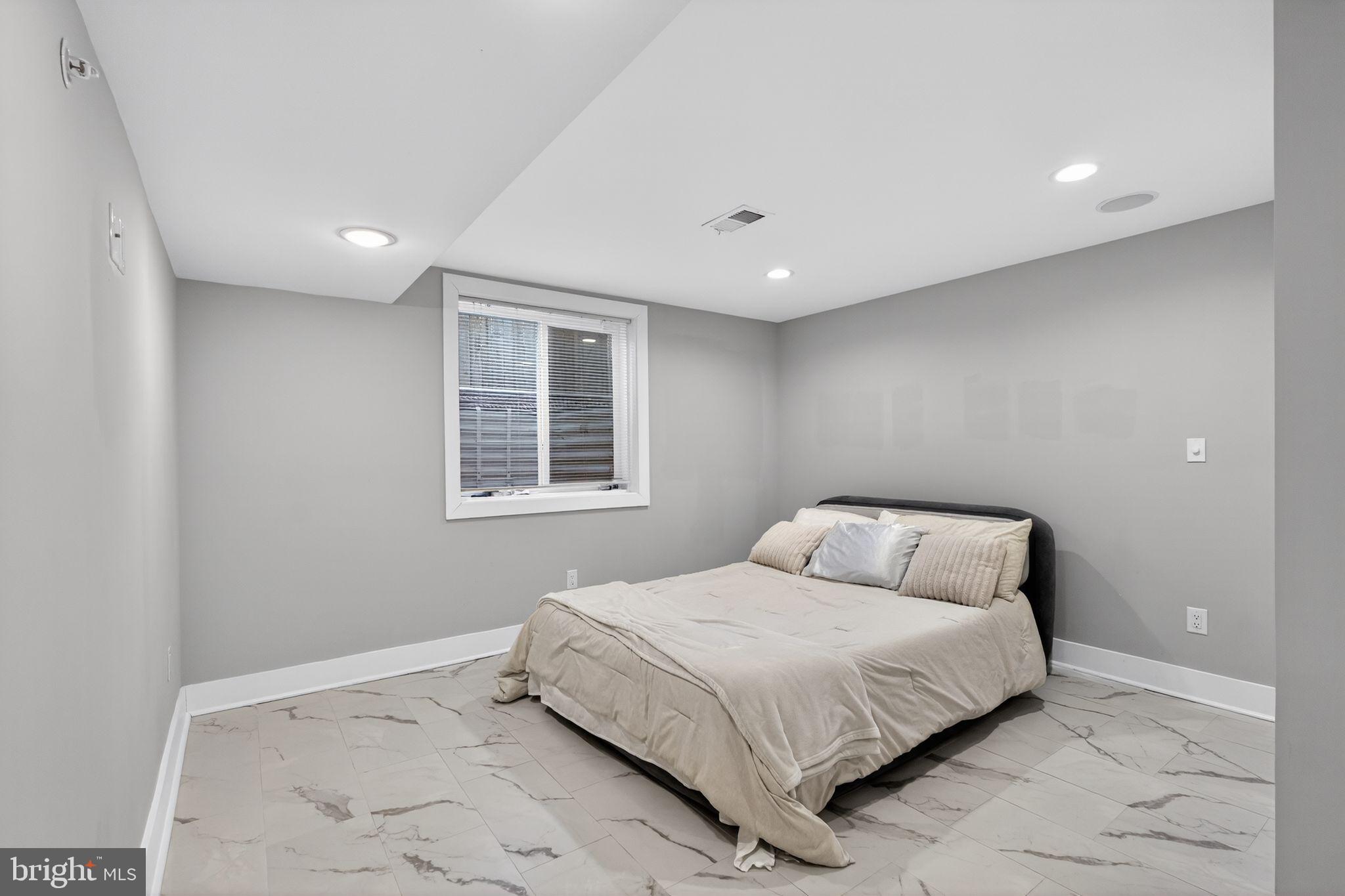 NORRIS SQUARE - Residential