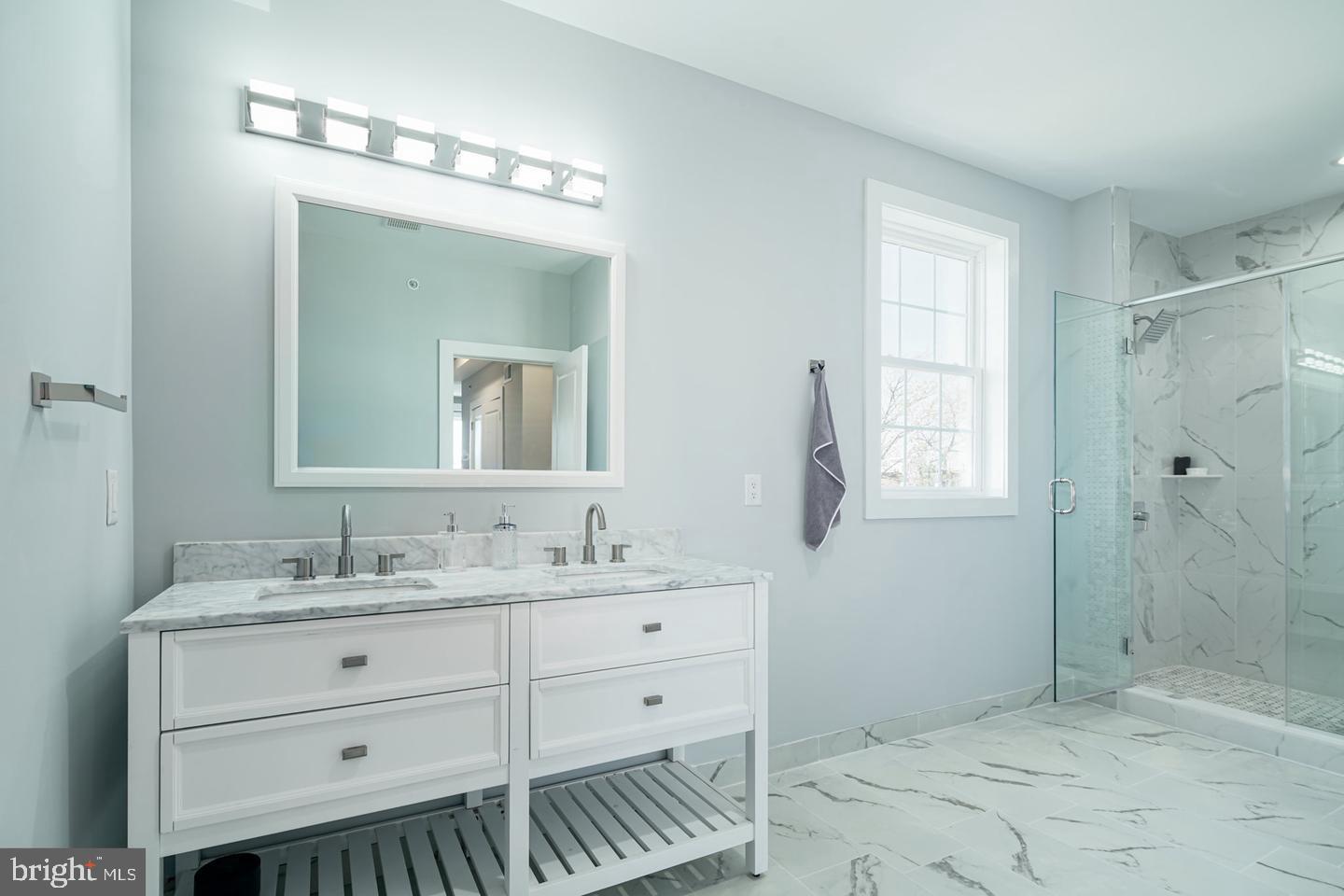 NORRIS SQUARE - Residential